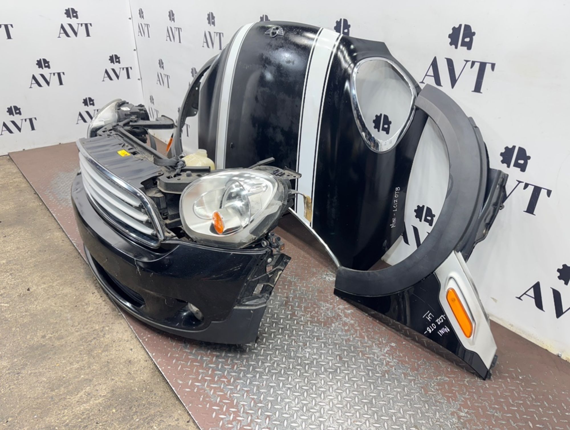 Ноускат (Nose Cut) MINI Countryman 51119806064, 90000 рублей, Москва