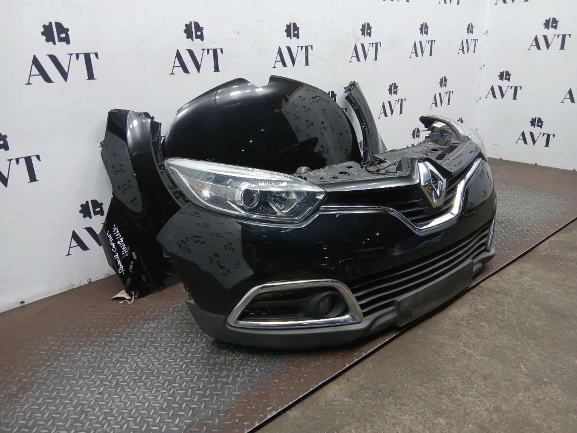 Ноускат (Nose Cut) Renault Kaptur 620222535R, 155000 рублей, Москва