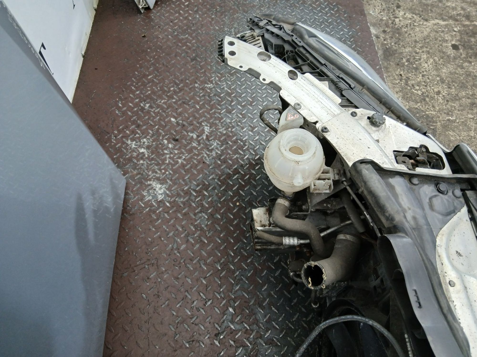 Ноускат (Nose Cut) Mercedes-Benz C-Class W205 A2058800125, 320000 рублей, Москва