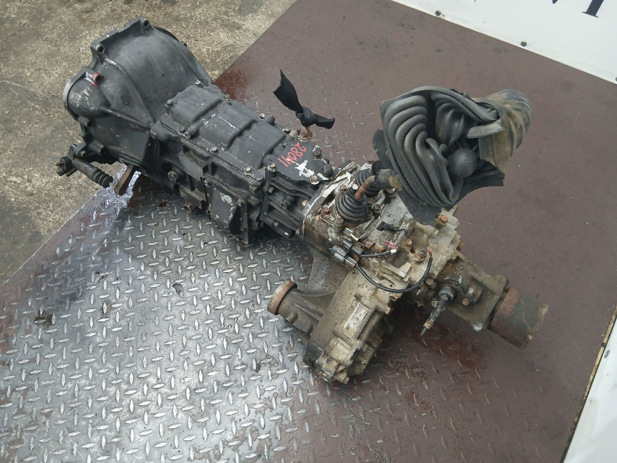 МКПП Mitsubishi L200 4D56T ME505575, 35000 рублей, Москва