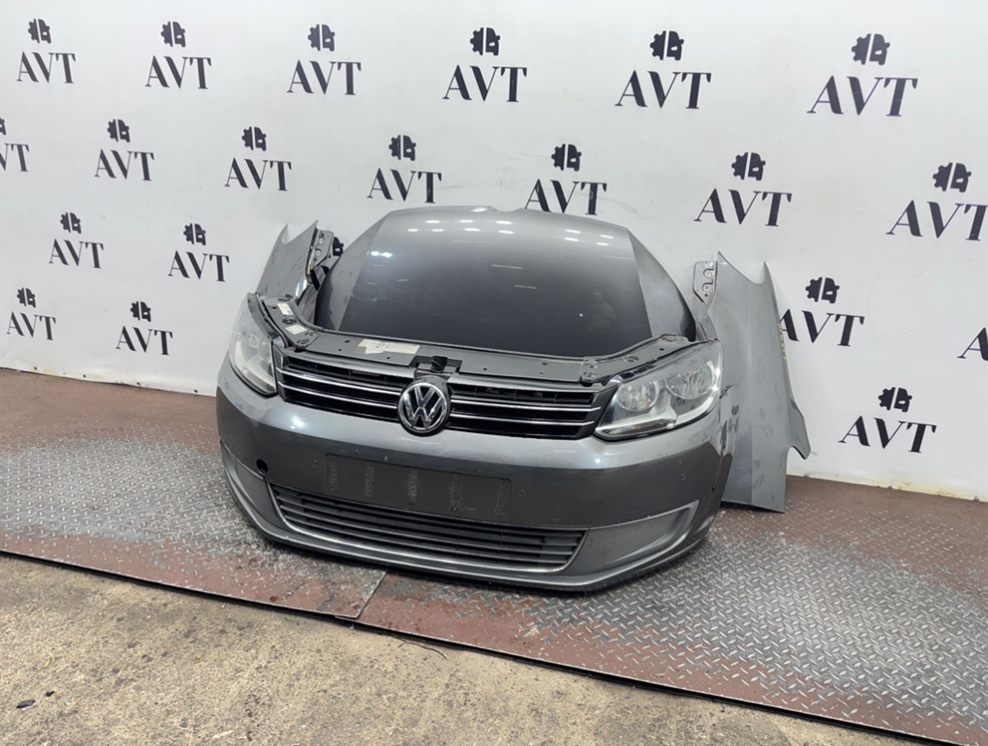 Ноускат (Nose Cut) Volkswagen Touran 1T0807217R, 115000 рублей, Москва