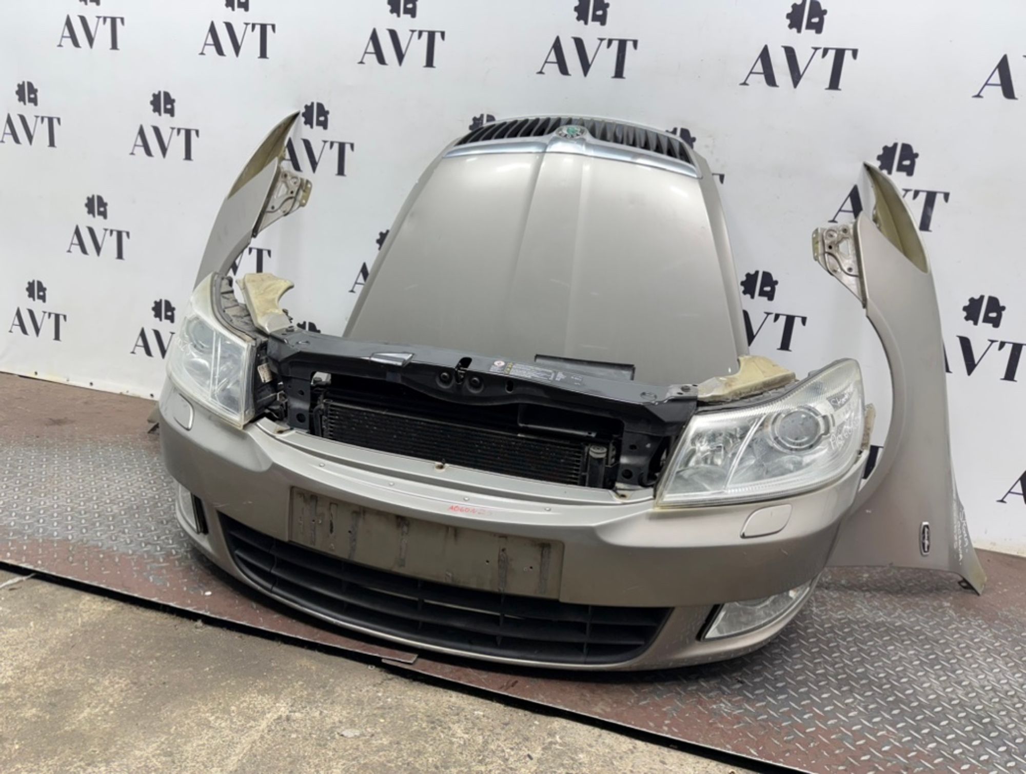 Ноускат (Nose Cut) Skoda Octavia A5 CDA 1Z0807221N, 135000 рублей, Москва