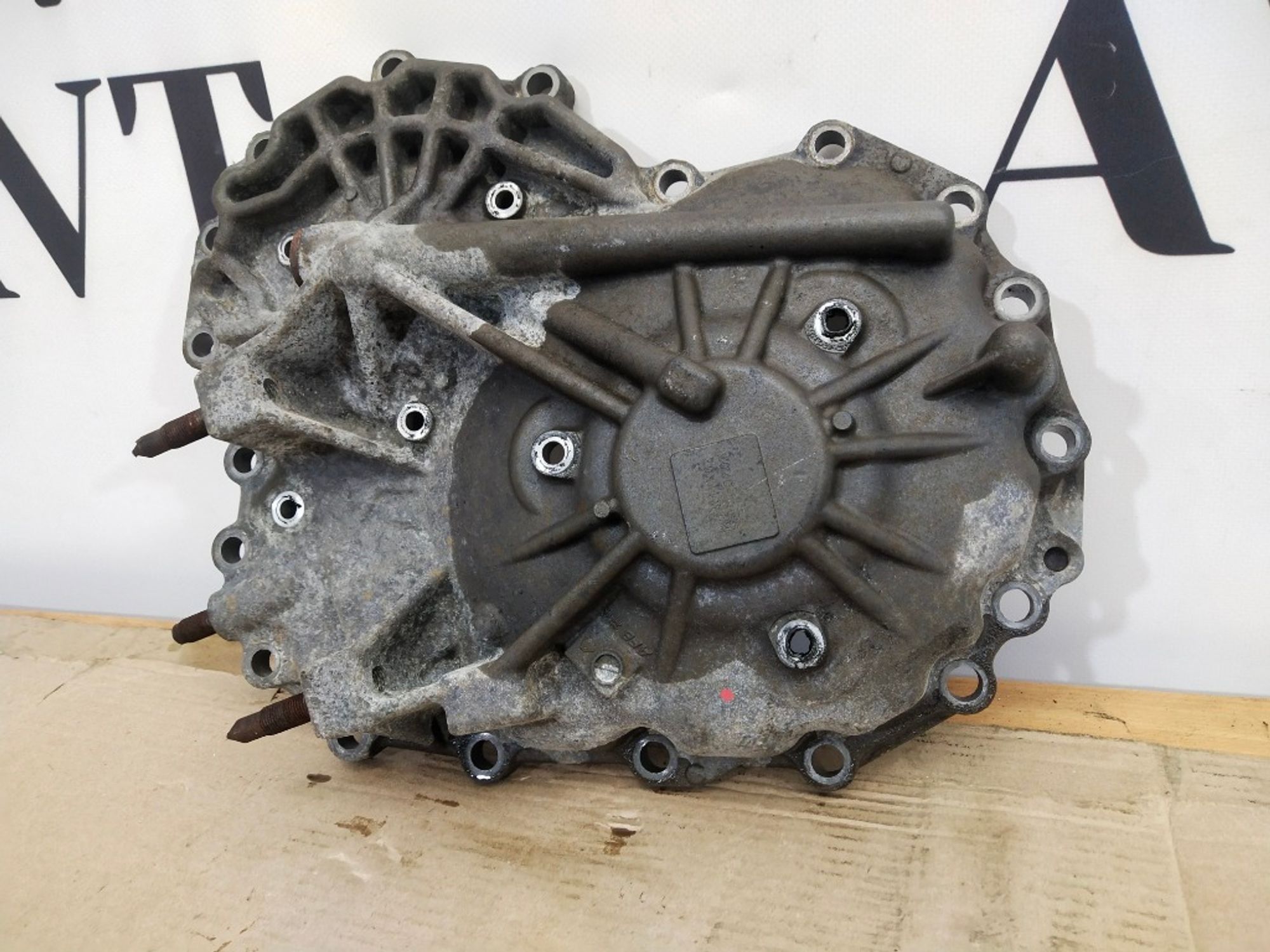 Крышка вариатора задняя Mitsubishi Outlander 4B12 NONR, 4000 рублей, Москва