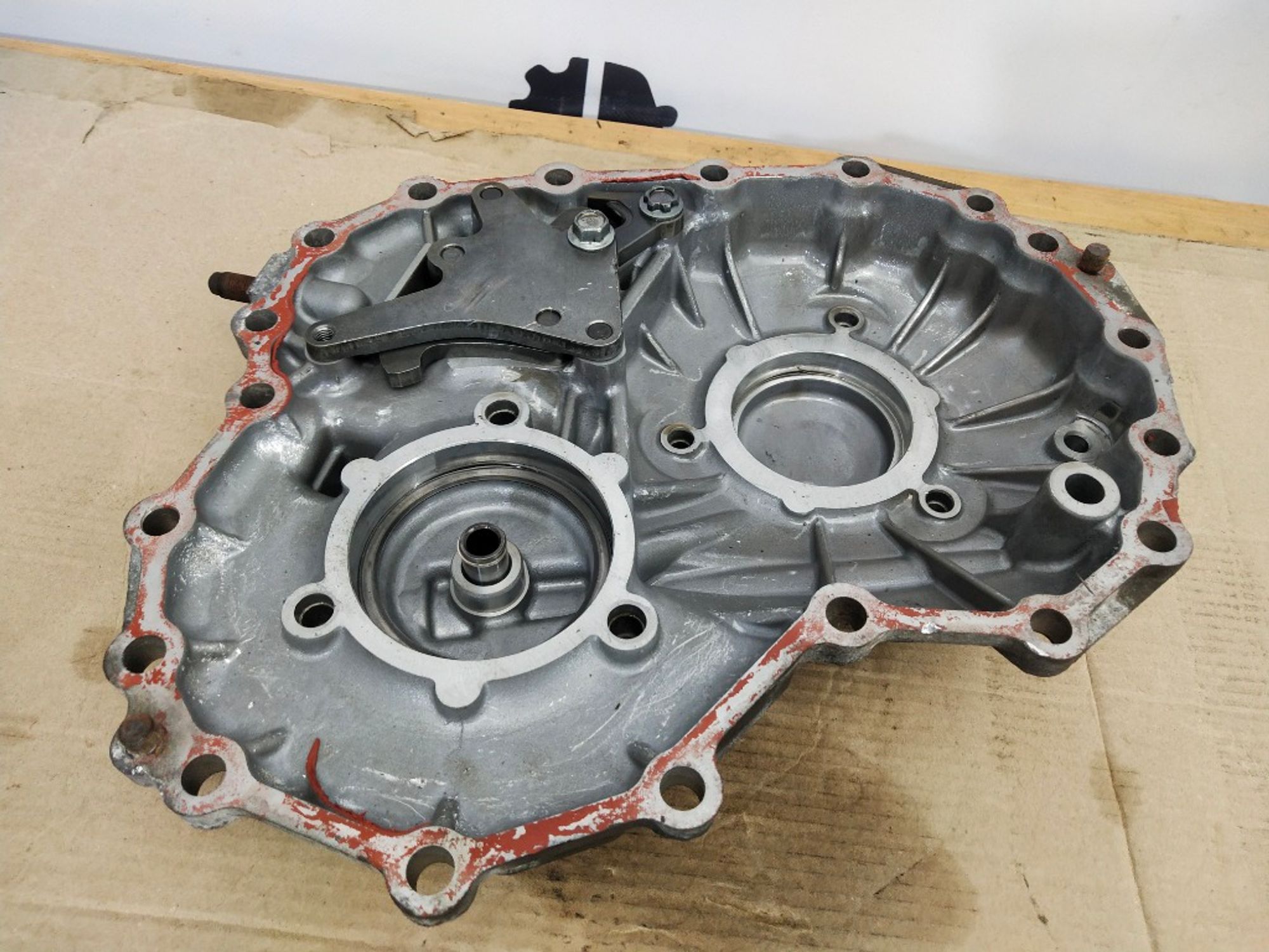 Крышка вариатора задняя Mitsubishi Outlander 4B12 NONR, 4000 рублей, Москва