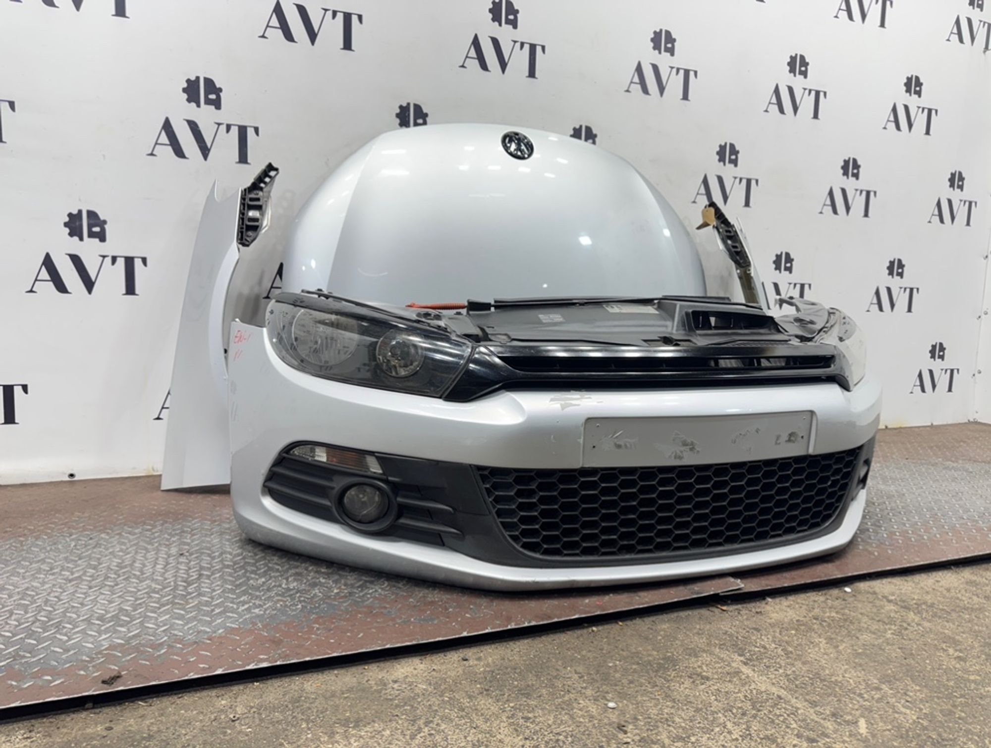 Ноускат (Nose Cut) Volkswagen Scirocco MK3 1K8807221F, 130000 рублей, Москва