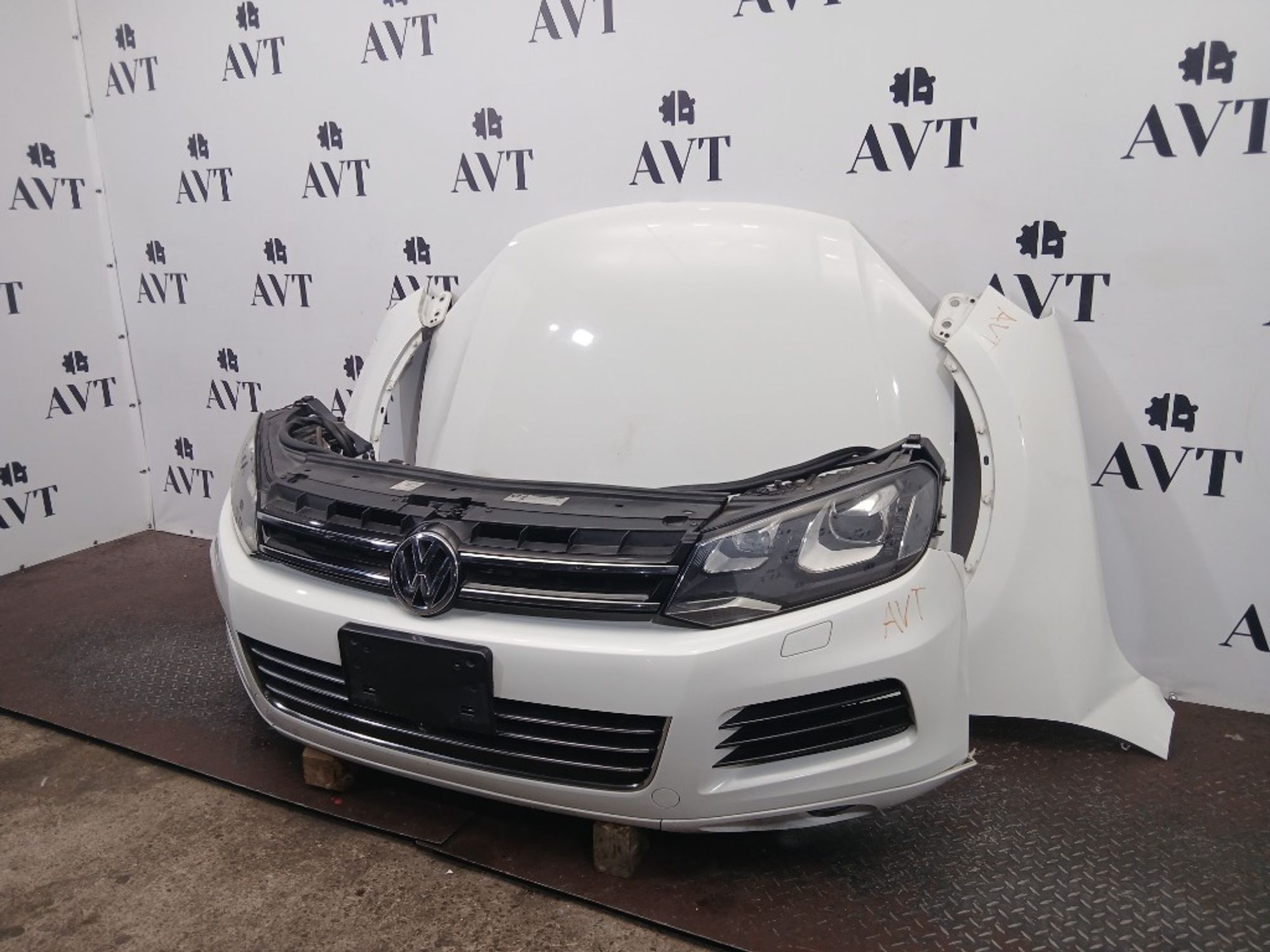 Ноускат (Nose Cut) Volkswagen Touareg NF 7P6807221B, 450000 рублей, Москва