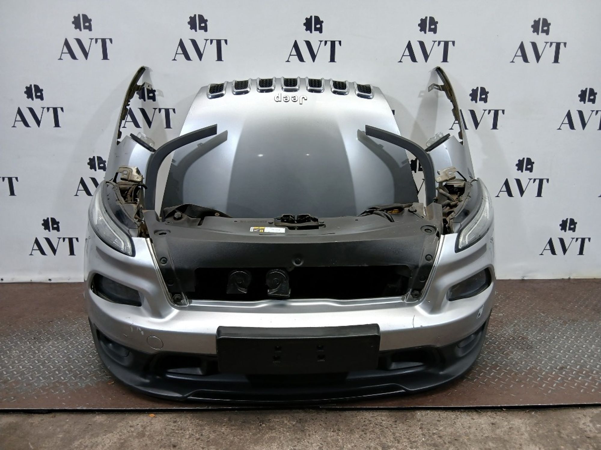 Ноускат (Nose Cut) Jeep Cherokee 5NJ55TZZAB, 190000 рублей, Москва