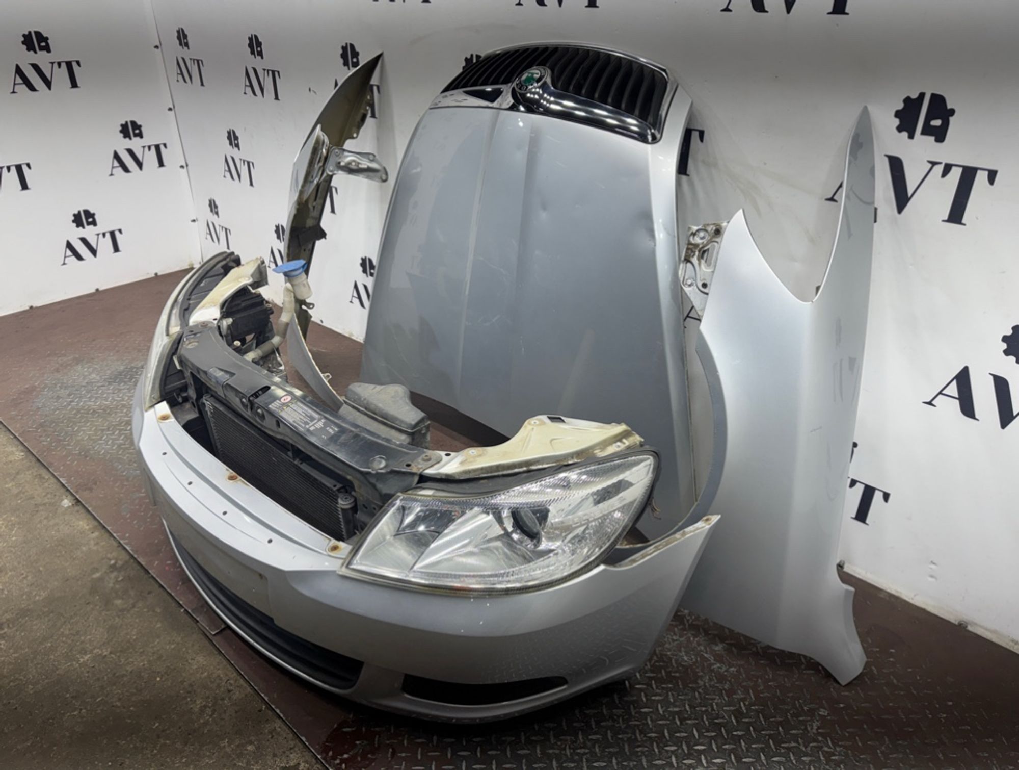 Ноускат (Nose Cut) Skoda Octavia A5 1Z0807221R, 110000 рублей, Москва