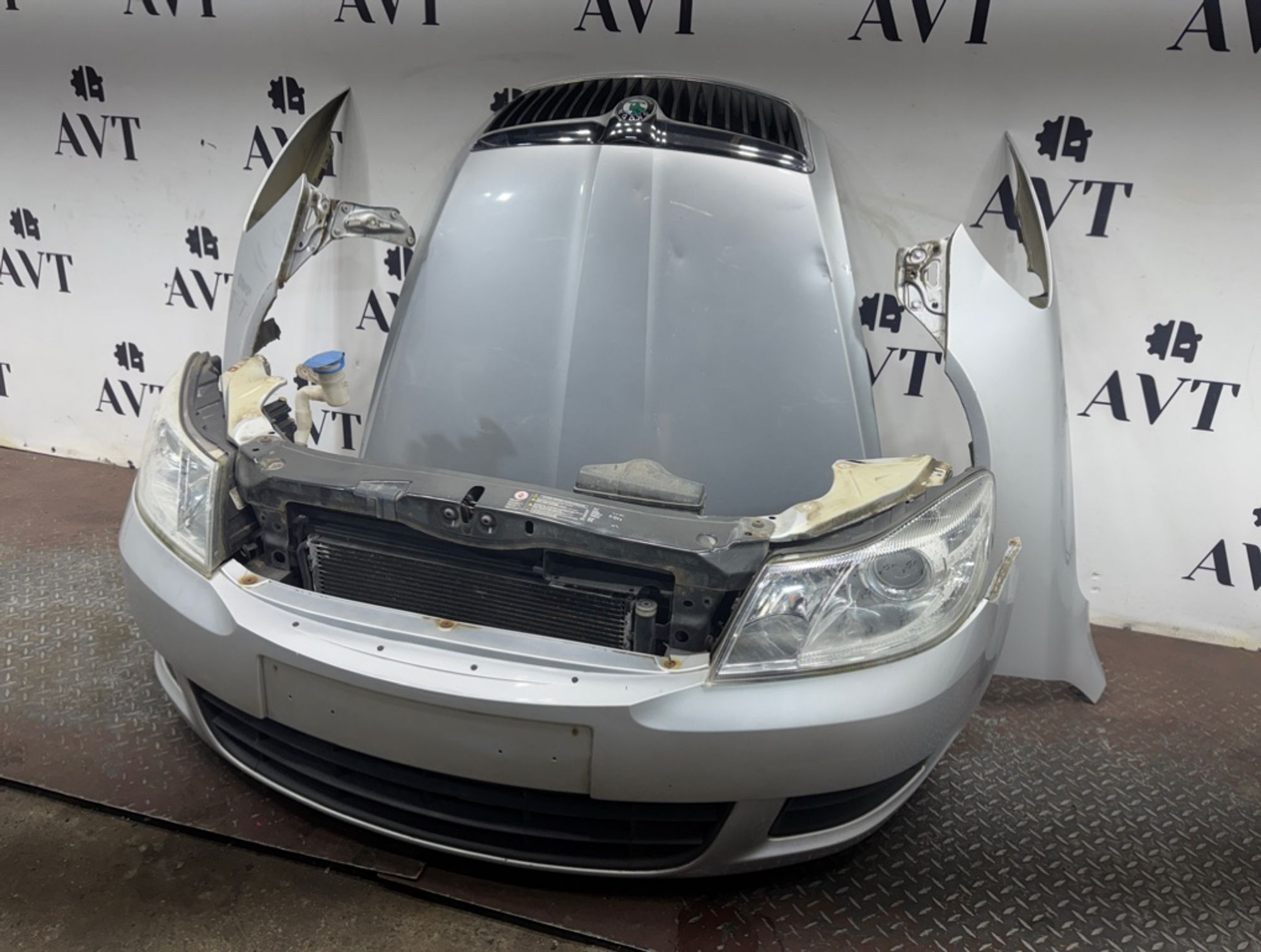 Ноускат (Nose Cut) Skoda Octavia A5 1Z0807221R, 110000 рублей, Москва