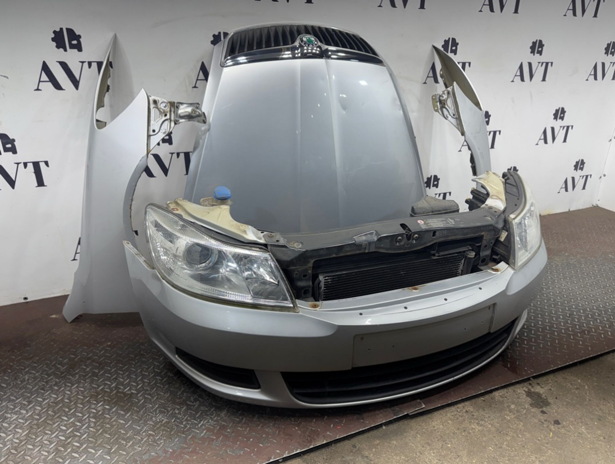 Ноускат (Nose Cut) Skoda Octavia A5 1Z0807221R, 110000 рублей, Москва