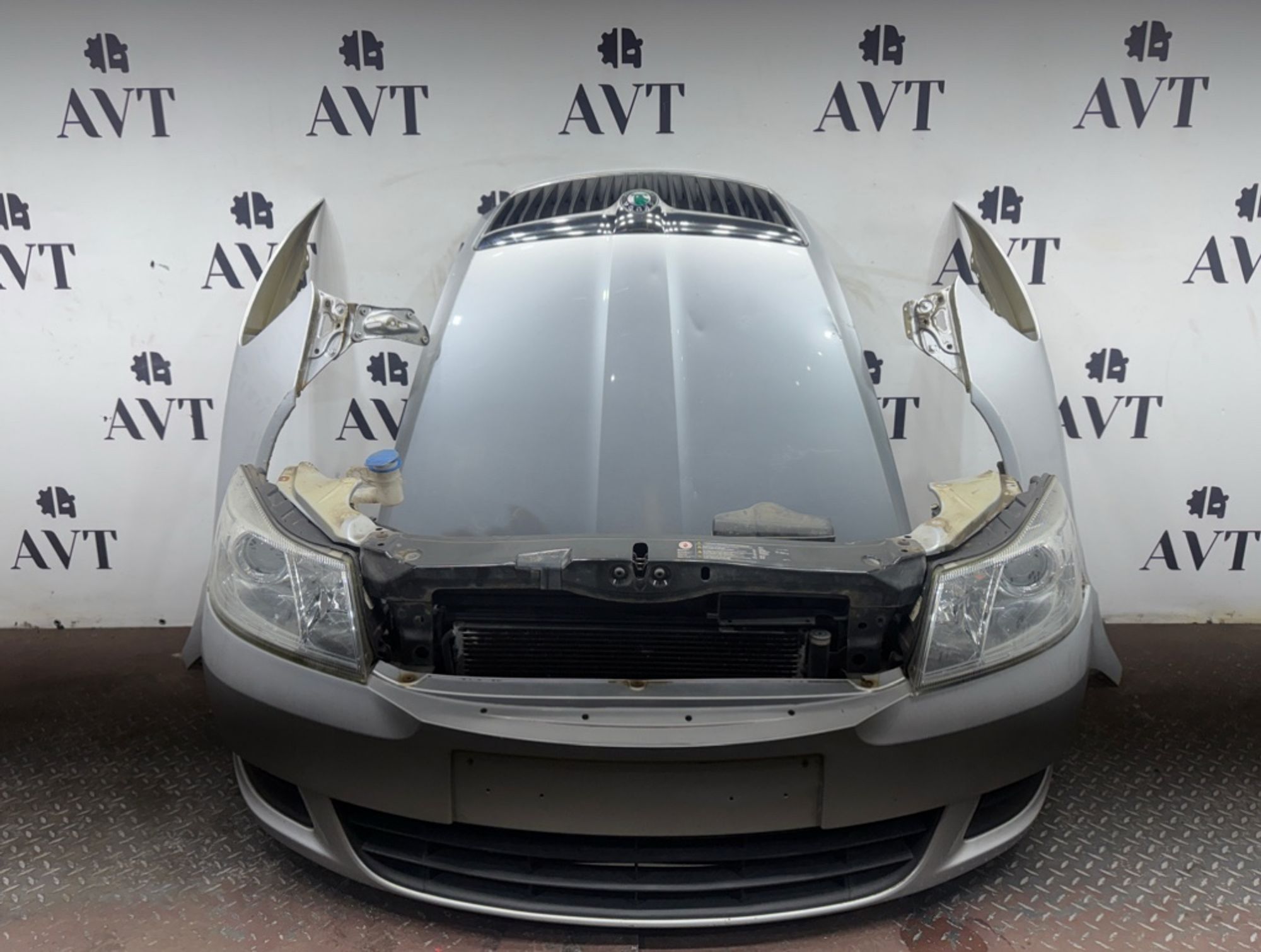 Ноускат (Nose Cut) Skoda Octavia A5 1Z0807221R, 110000 рублей, Москва