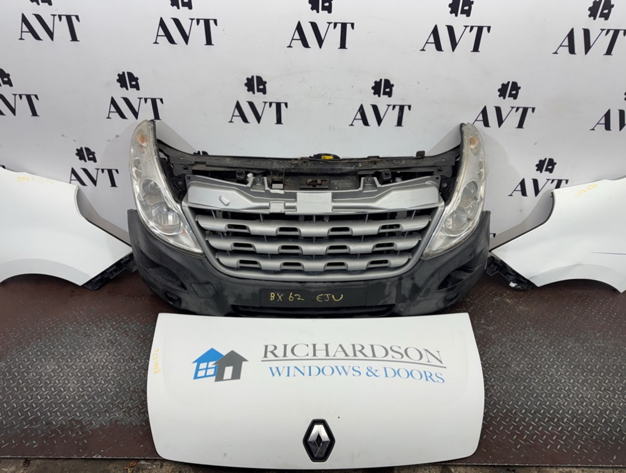 Ноускат (Nose Cut) Renault MASTER 620220006R, 155000 рублей, Москва