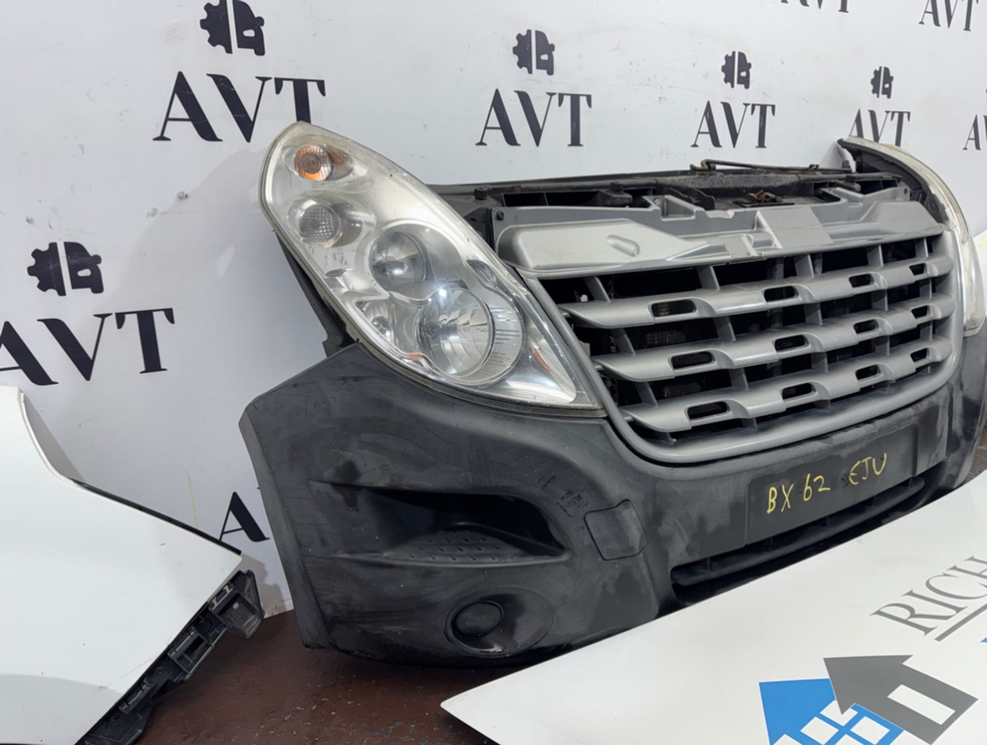 Ноускат (Nose Cut) Renault MASTER 620220006R, 155000 рублей, Москва