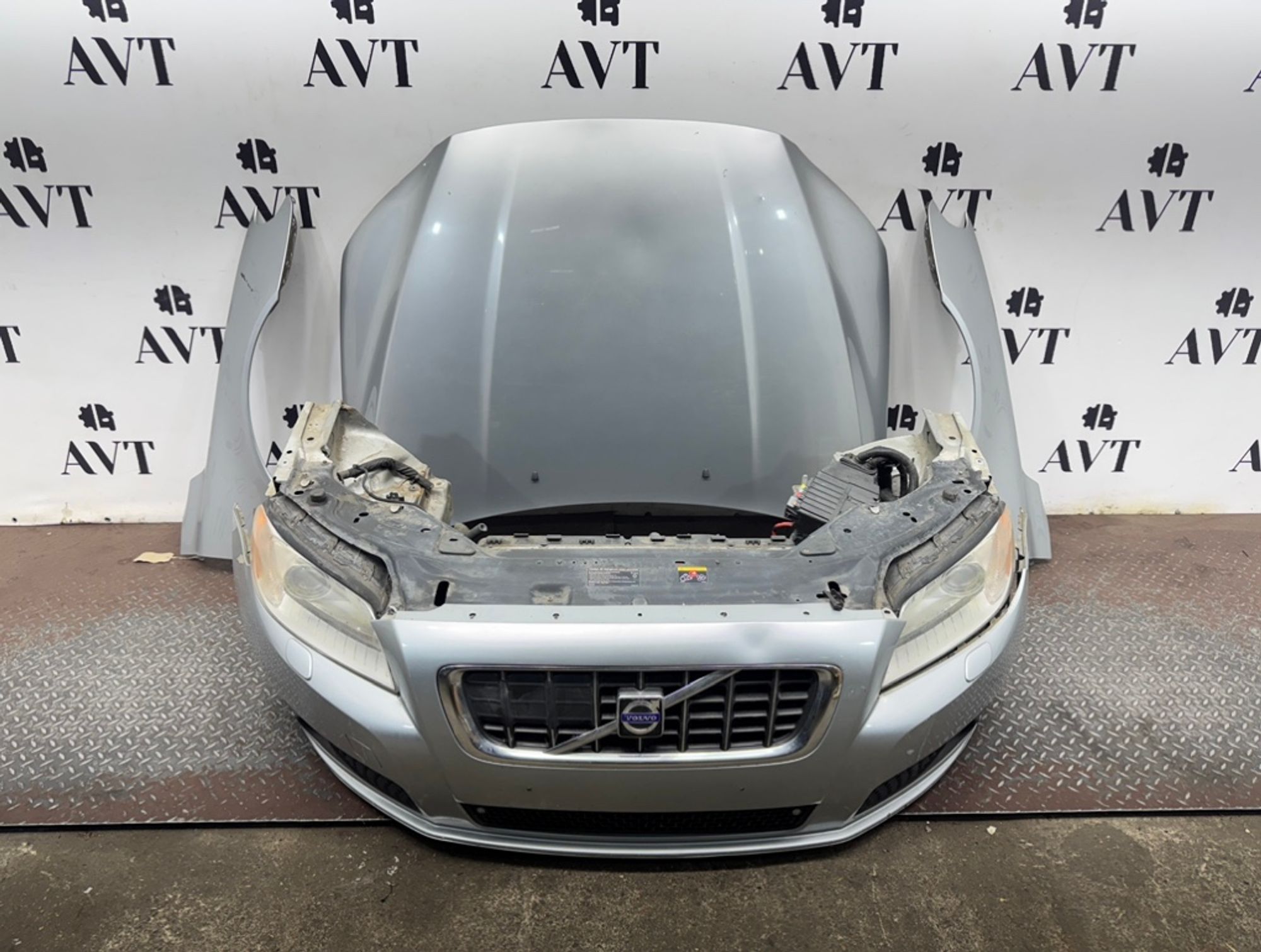 Ноускат (Nose Cut) Volvo V70 B6304T2 39883155, 85000 рублей, Москва