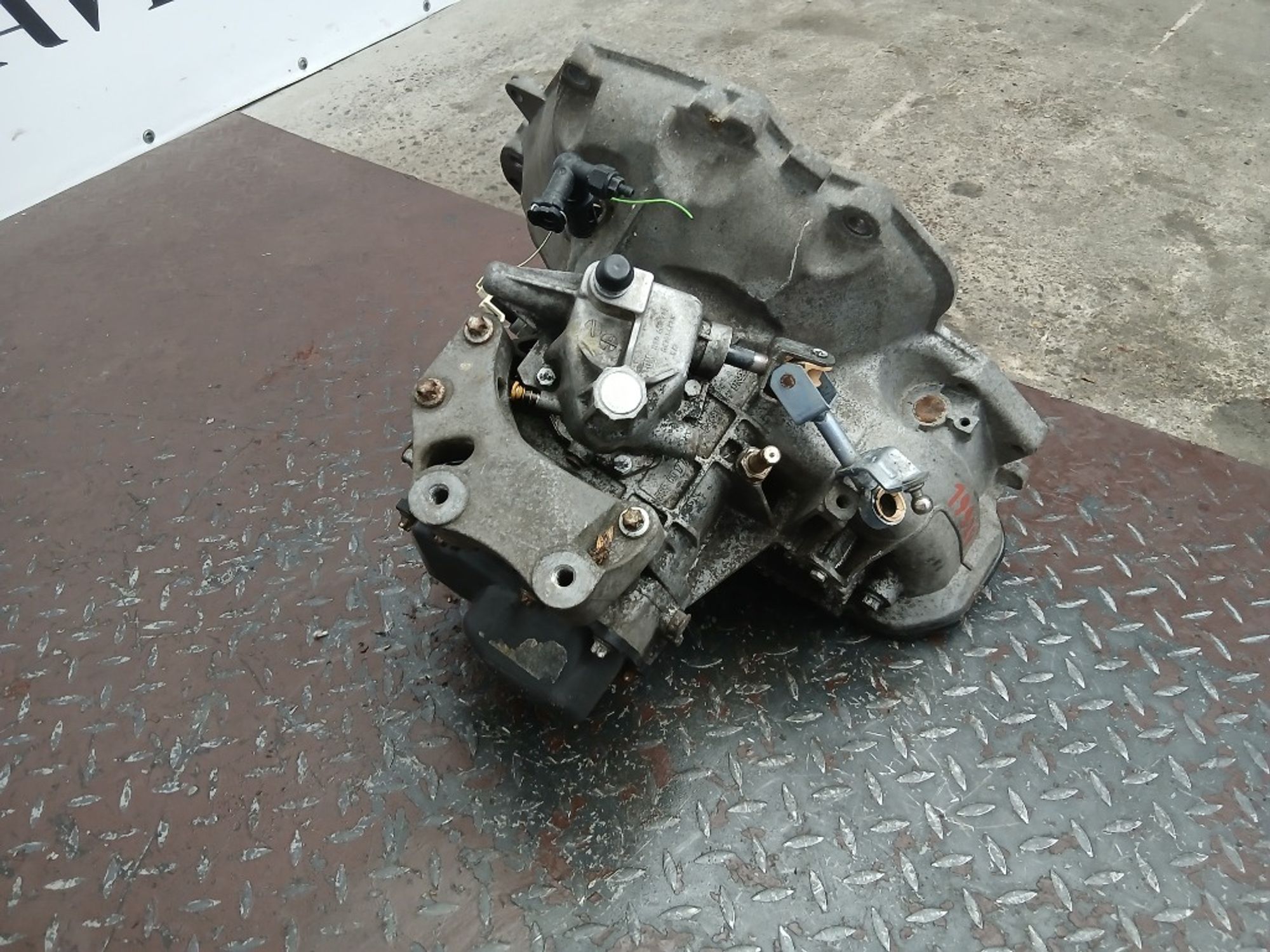 МКПП Opel Corsa Z14XEP F13W429, 9000 рублей, Москва