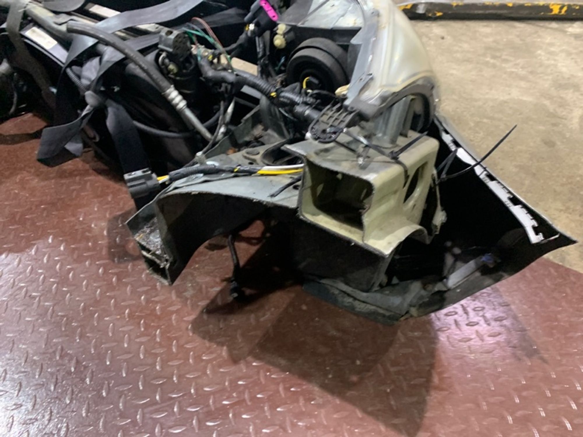 https://ycs.partsauto.market/partsauto-images/thmbs/84e14ca707935ccb1ed00cae054931e6/d51a37fd558e3f4c372f8f87f1538018/429637e9de6dd15842a6920cdec477f9.jpg