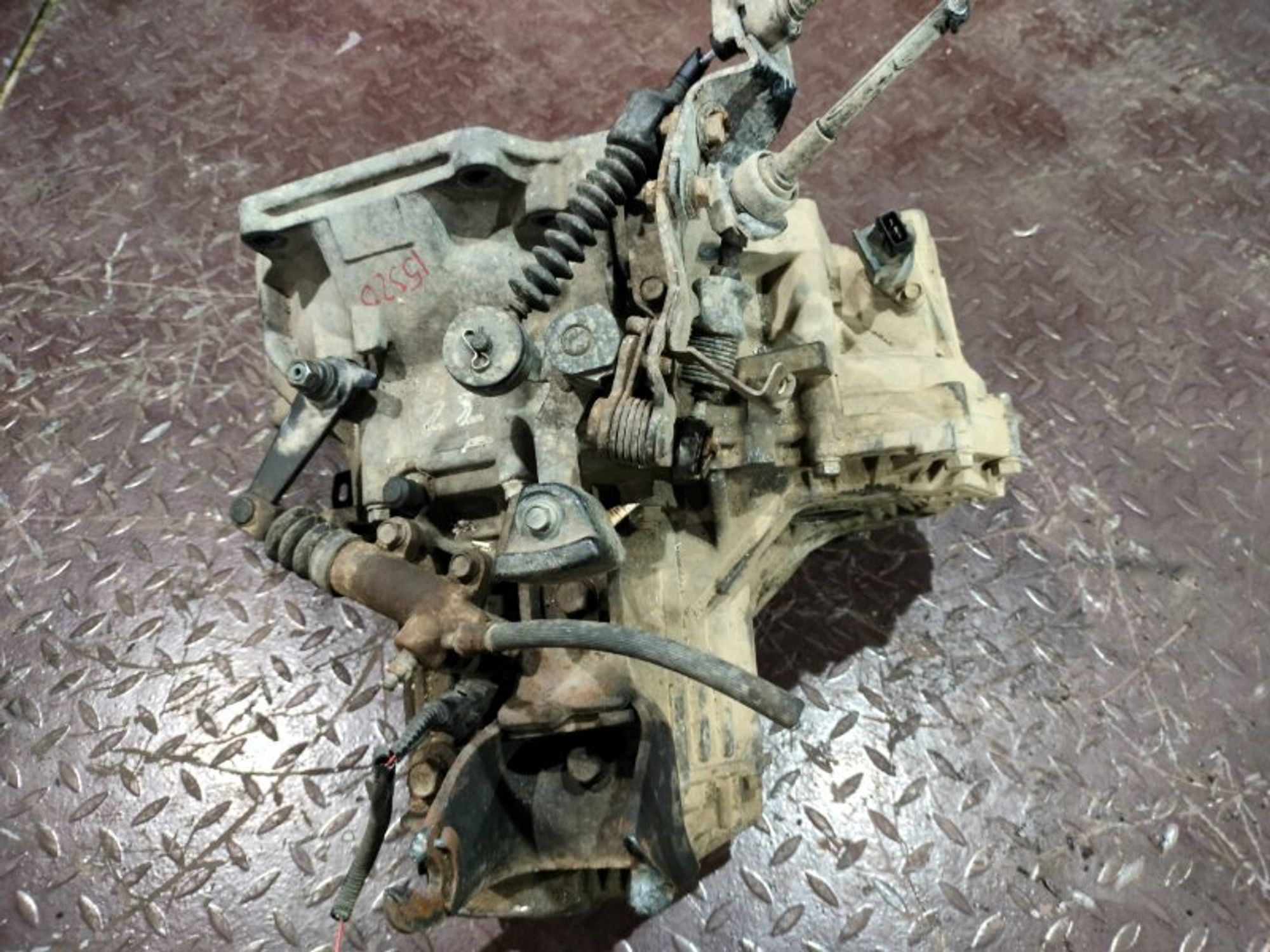 https://ycs.partsauto.market/partsauto-images/thmbs/84e14ca707935ccb1ed00cae054931e6/db34c4a609fbf19ae13ced19419d7f7e/199f24dca2d2260f0bfa9b4596ac1648.jpg