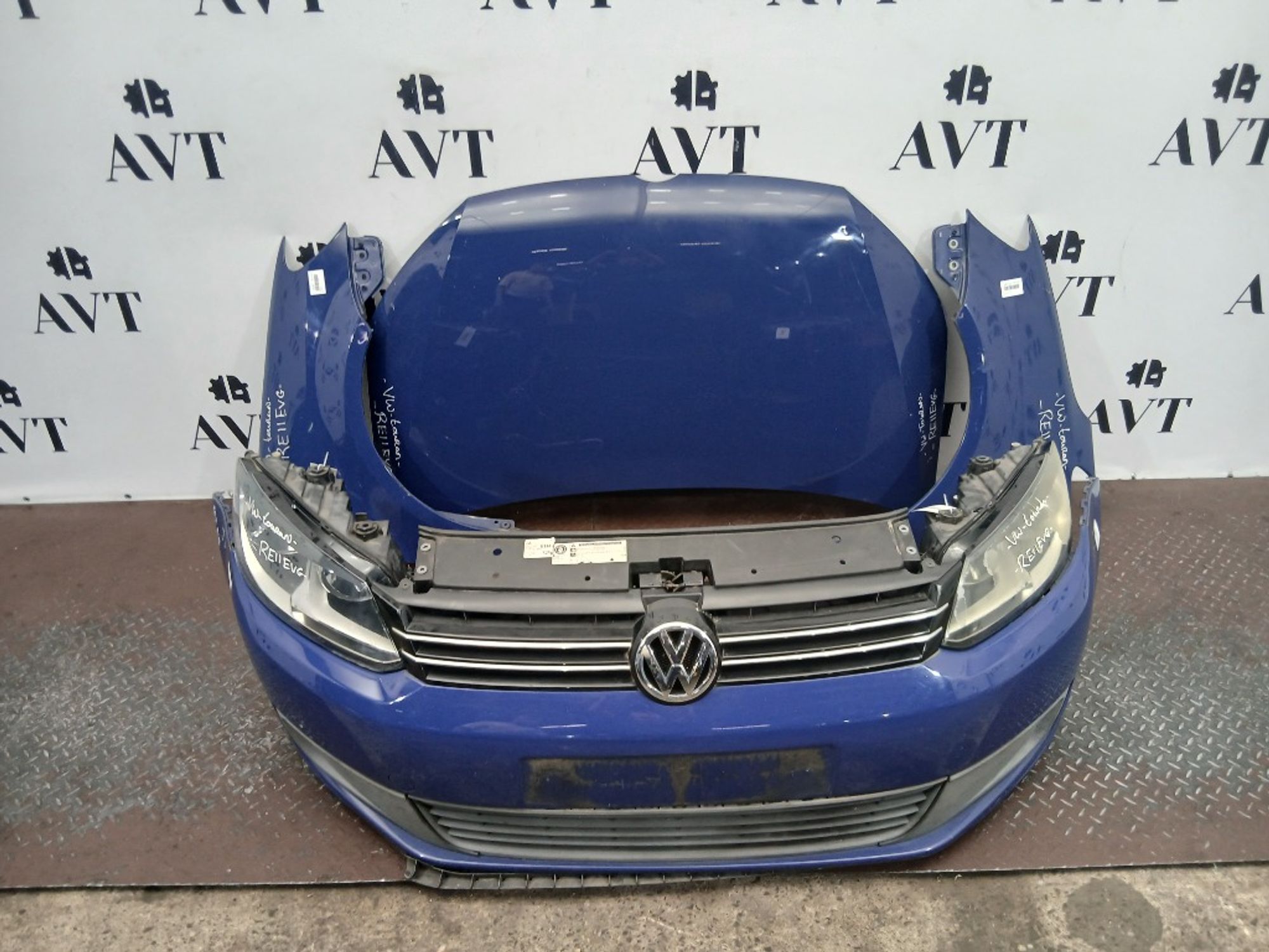 Ноускат (Nose Cut) Volkswagen Touran 1T0807217R, 115000 рублей, Москва