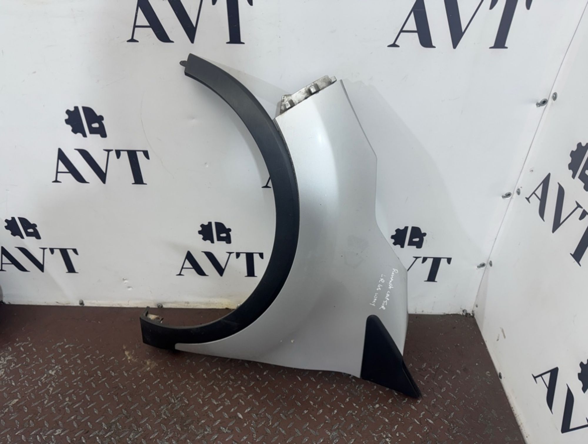 Ноускат (Nose Cut) Renault Captur 620229390R, 155000 рублей, Москва