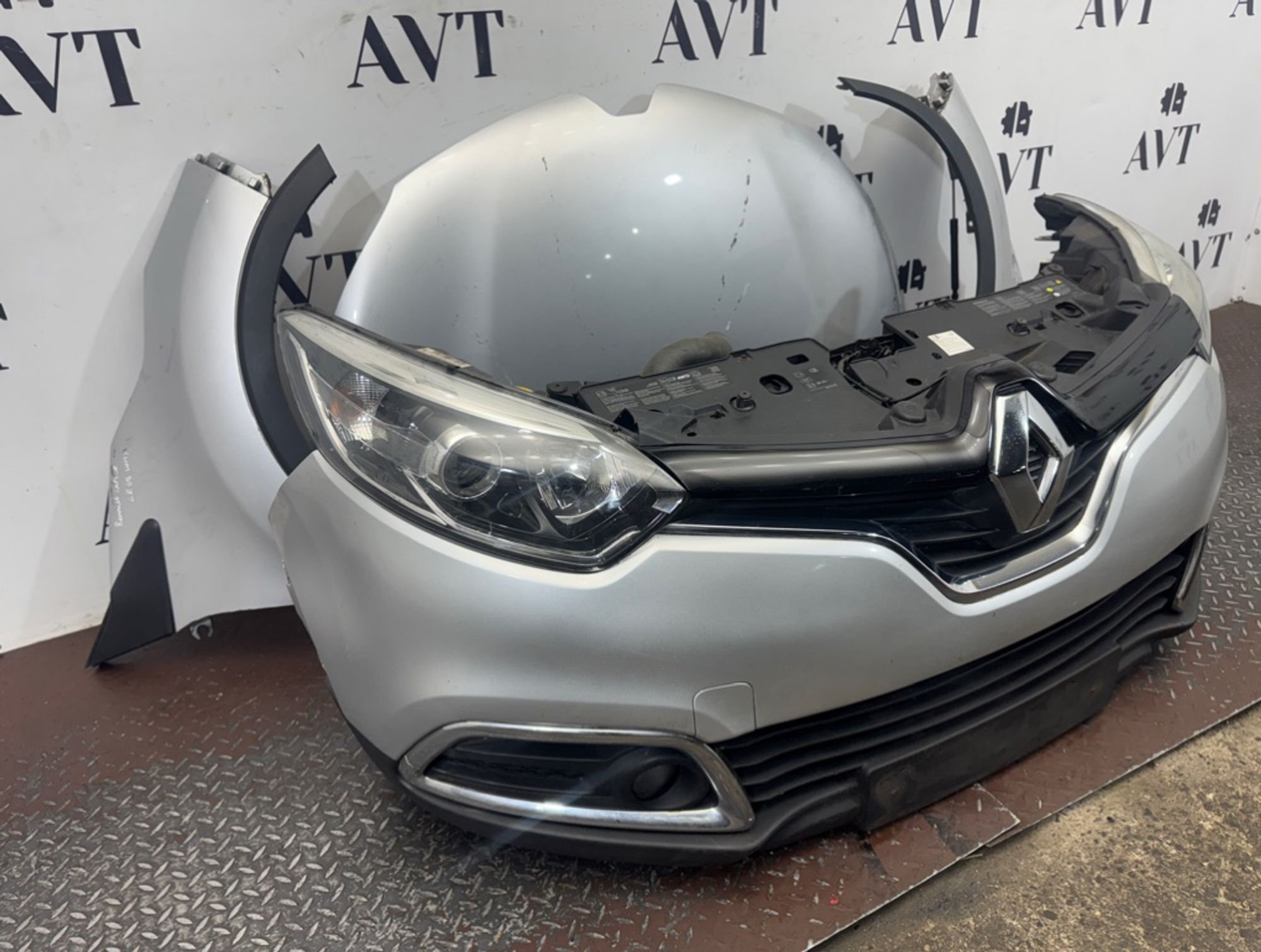 Ноускат (Nose Cut) Renault Captur 620229390R, 155000 рублей, Москва
