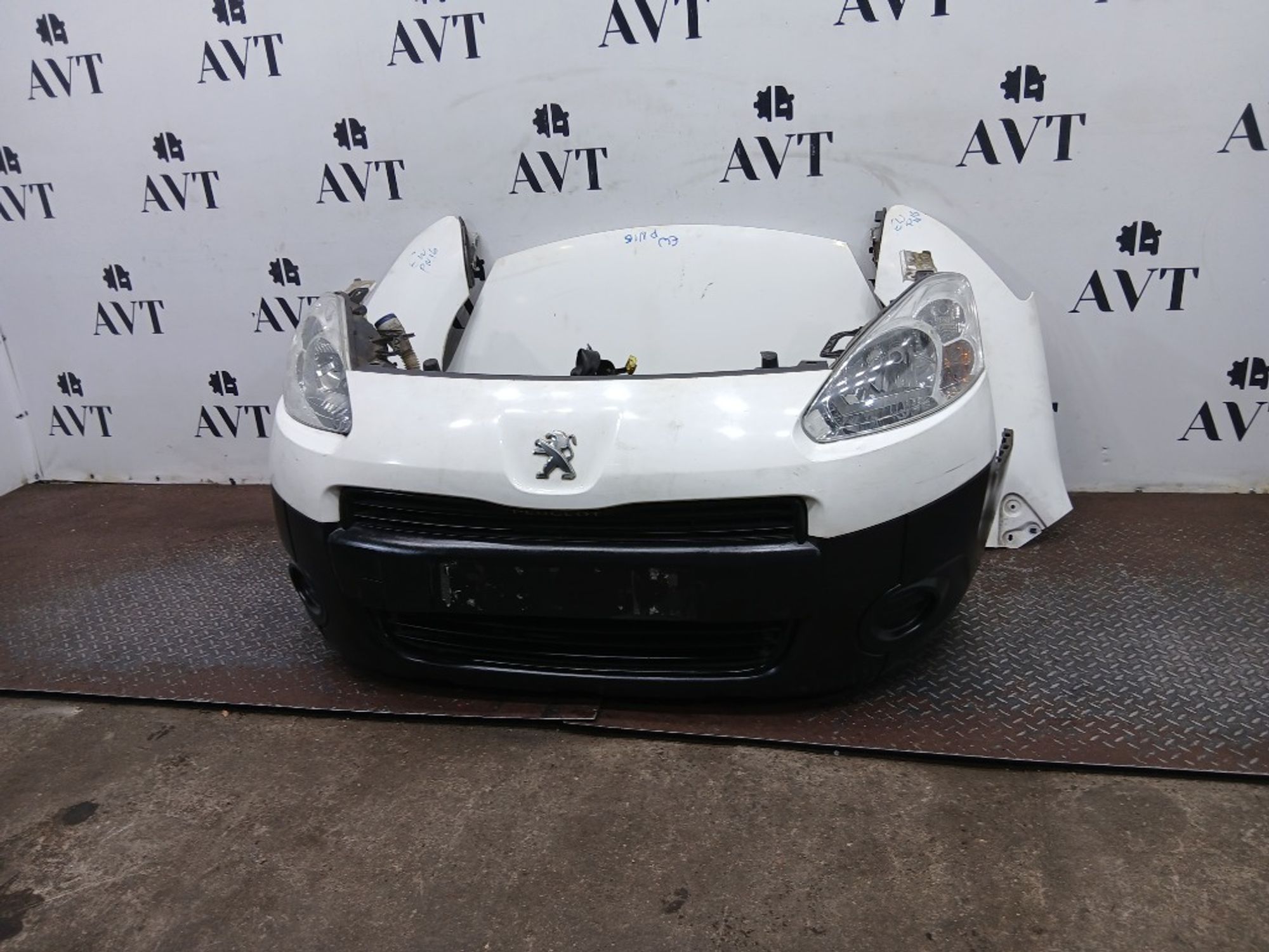 Ноускат (Nose Cut) Peugeot Partner 9810923377, 140000 рублей, Москва