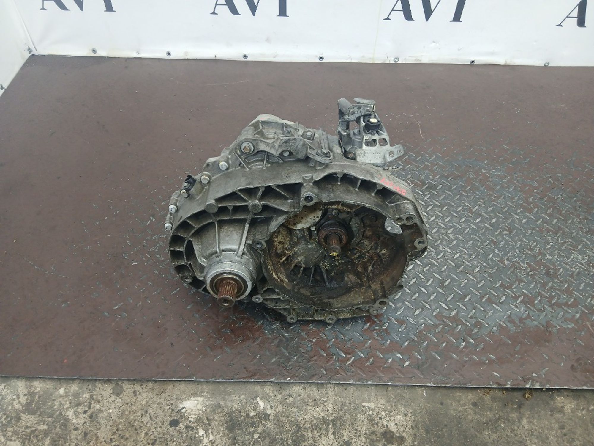 МКПП Volkswagen Transporter T5 AXE JFT, 65000 рублей, Москва