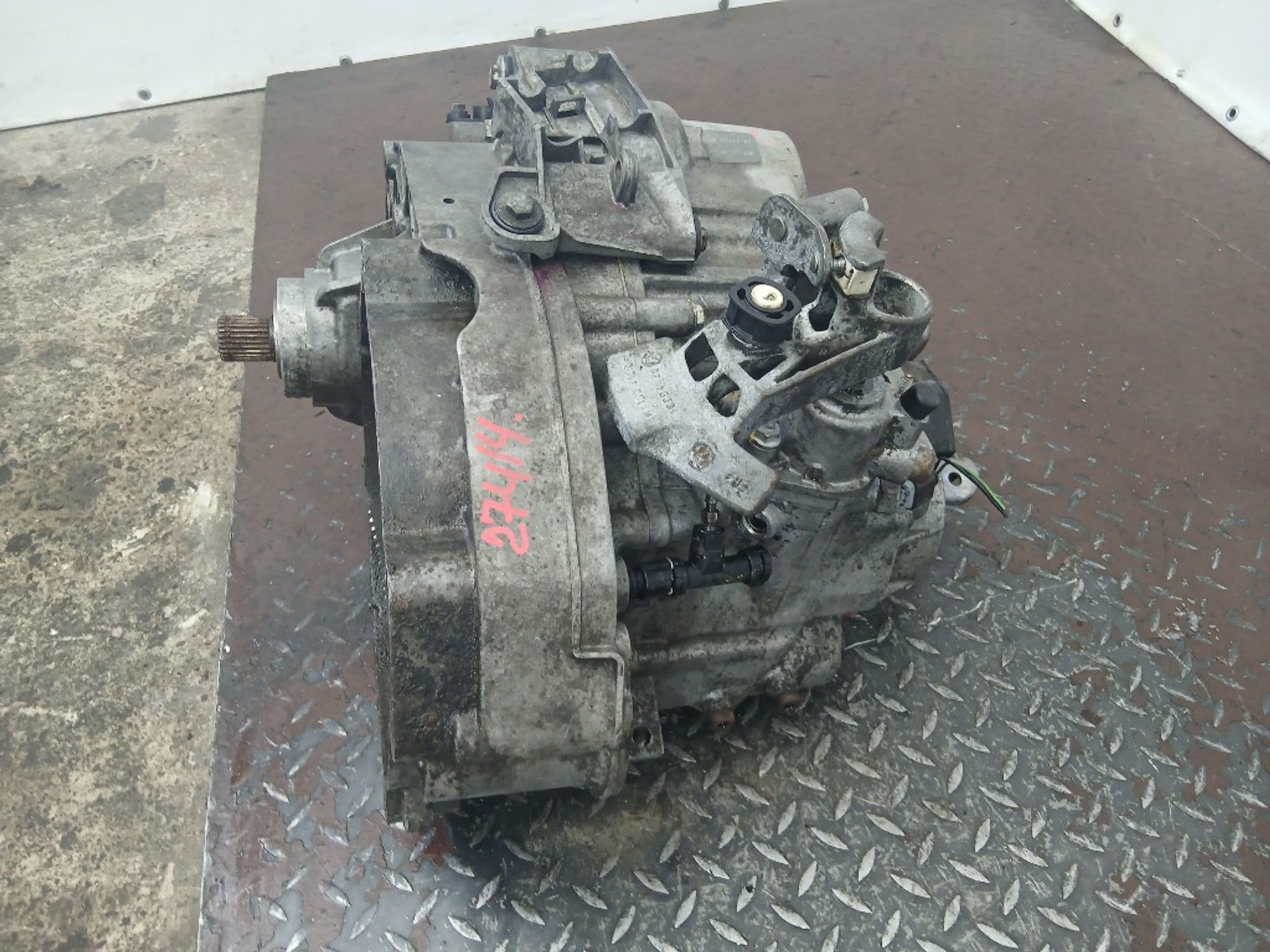 МКПП Volkswagen Transporter T5 AXE JFT, 65000 рублей, Москва