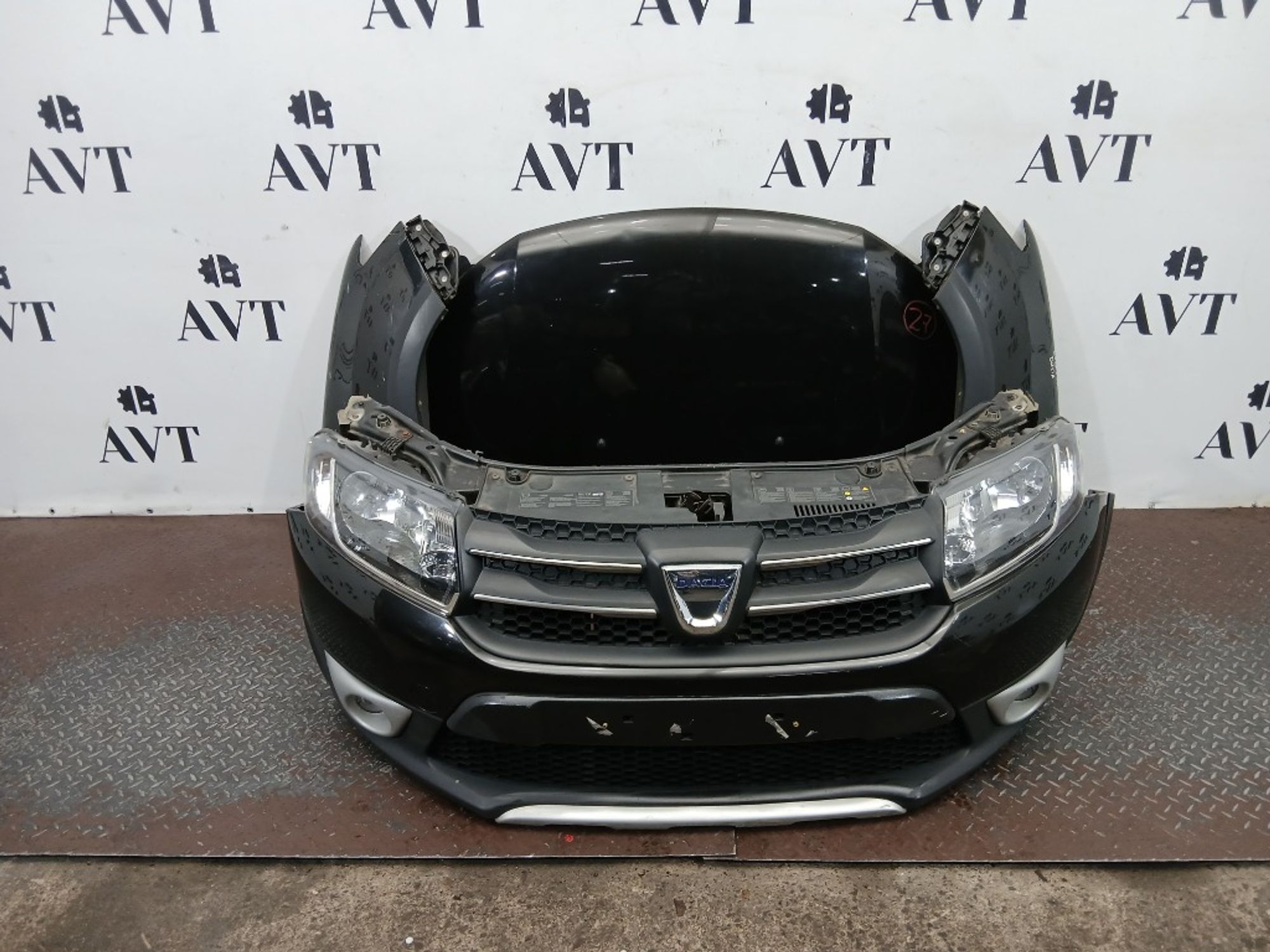 Ноускат (Nose Cut) Renault Sandero Stepway 620223572R, 95000 рублей, Москва