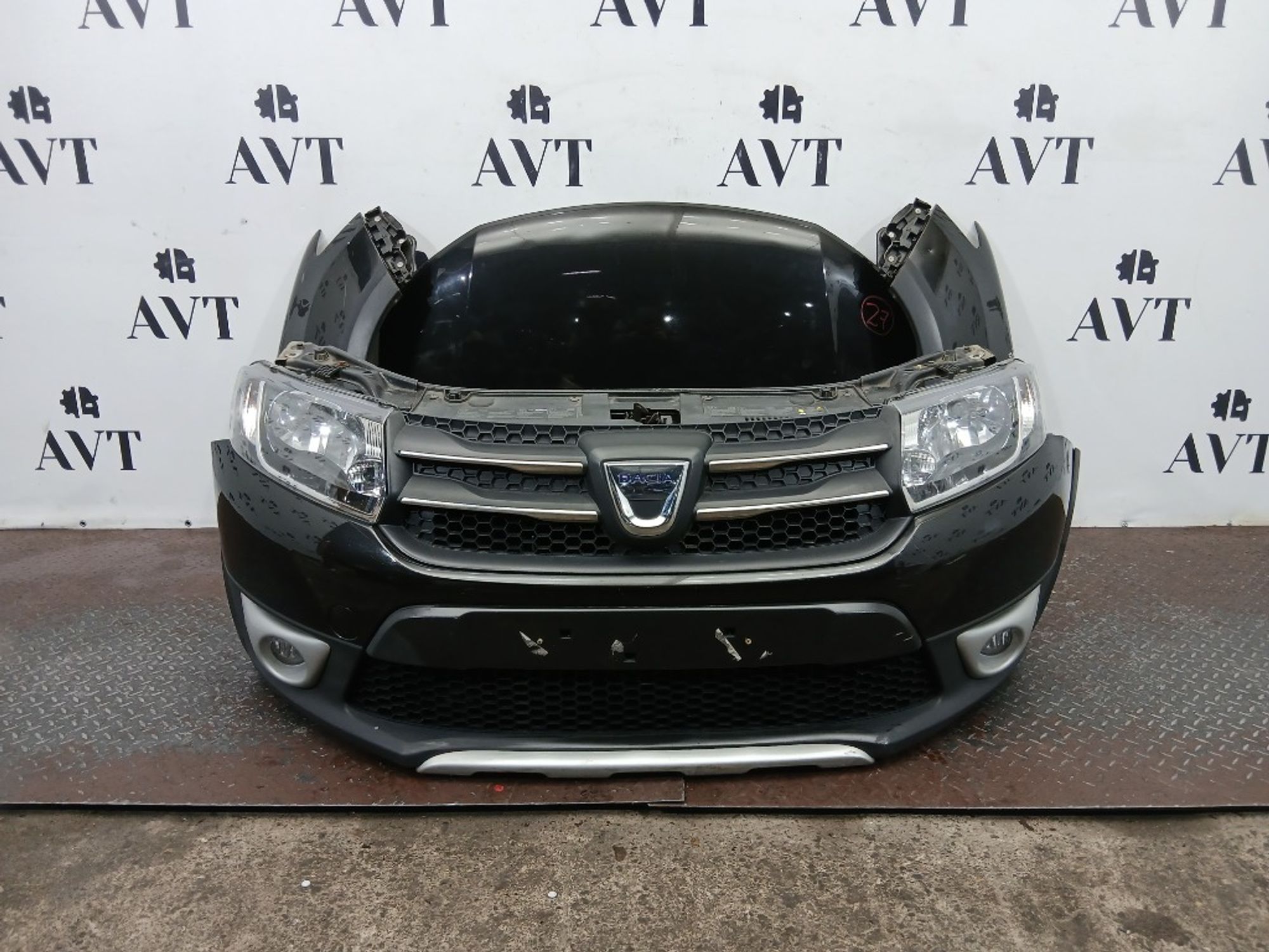 Ноускат (Nose Cut) Renault Sandero Stepway 620223572R, 95000 рублей, Москва