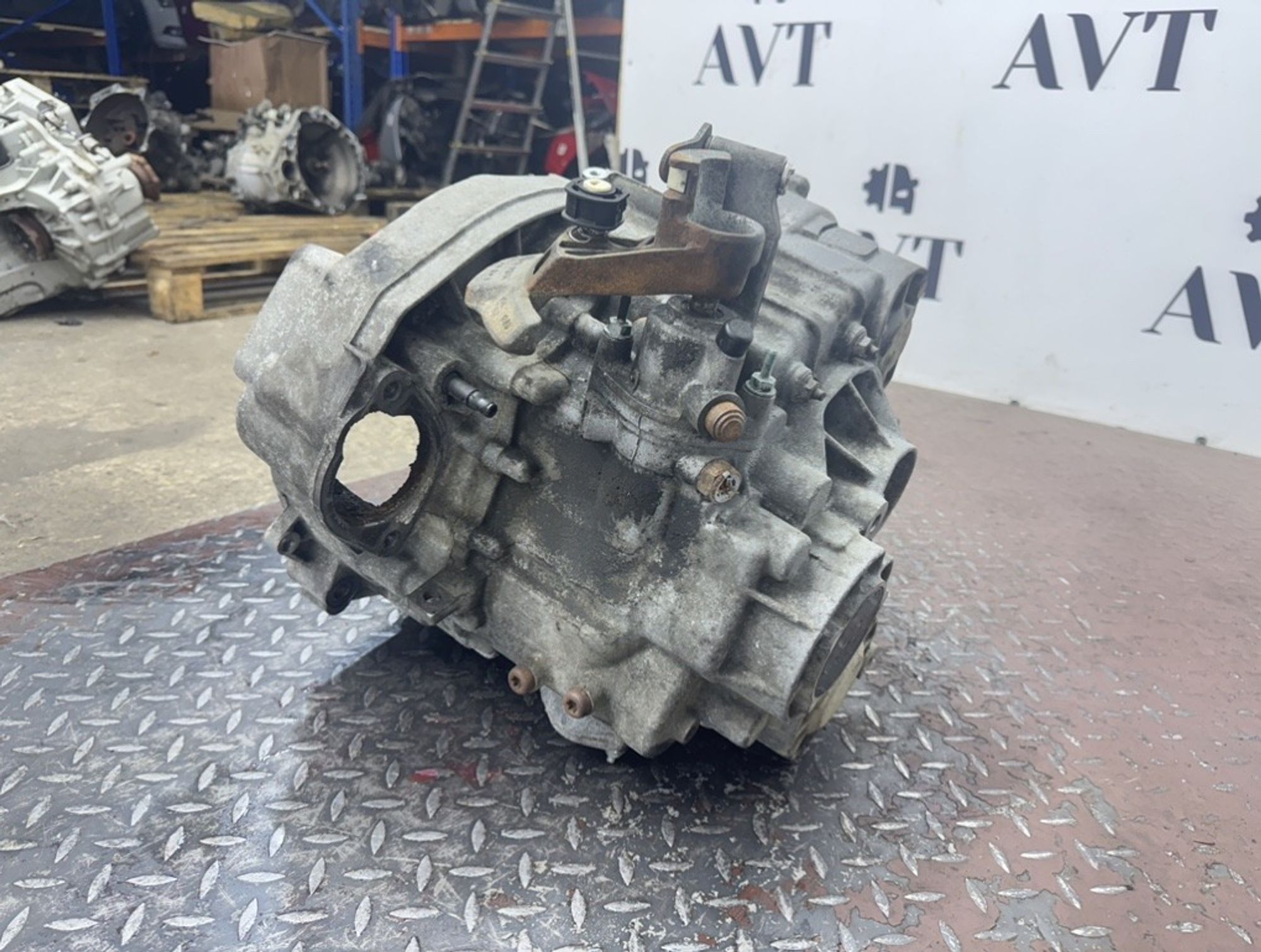 МКПП Volkswagen Transporter BNZ JFS, 70000 рублей, Москва