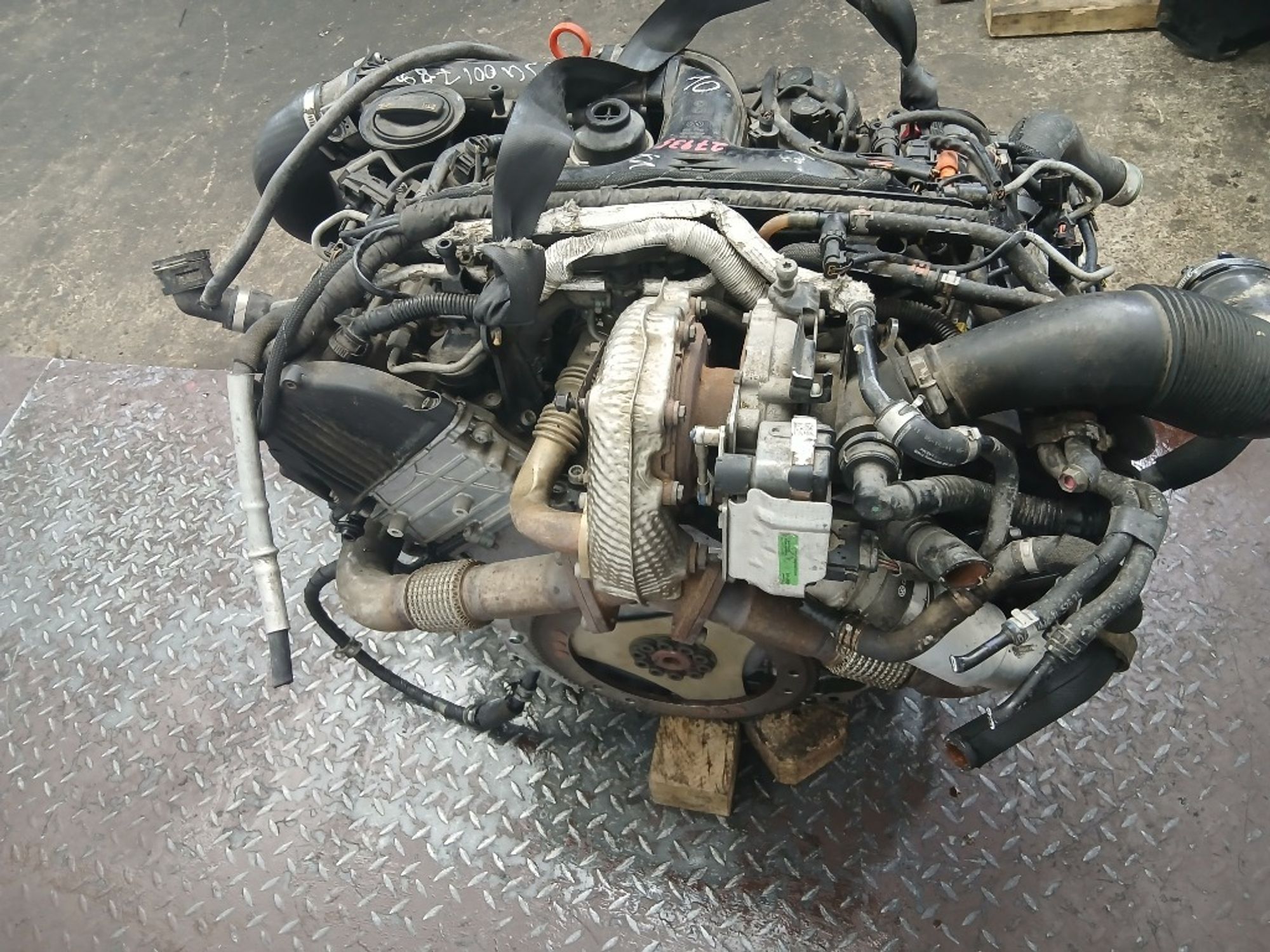 Двигатель Audi Q7 CJG CJG, 360000 рублей, Москва