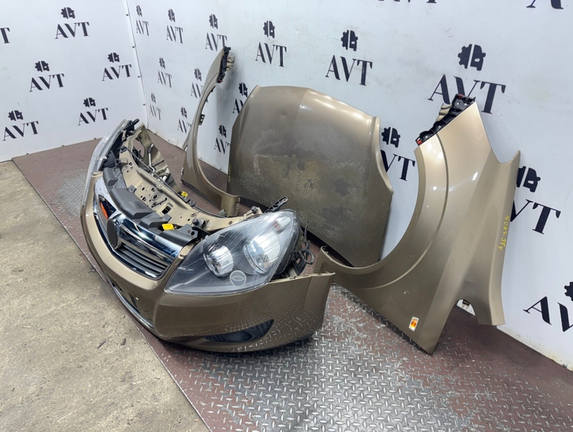 Ноускат (Nose Cut) Opel Zafira B A16XER 13247273, 95000 рублей, Москва