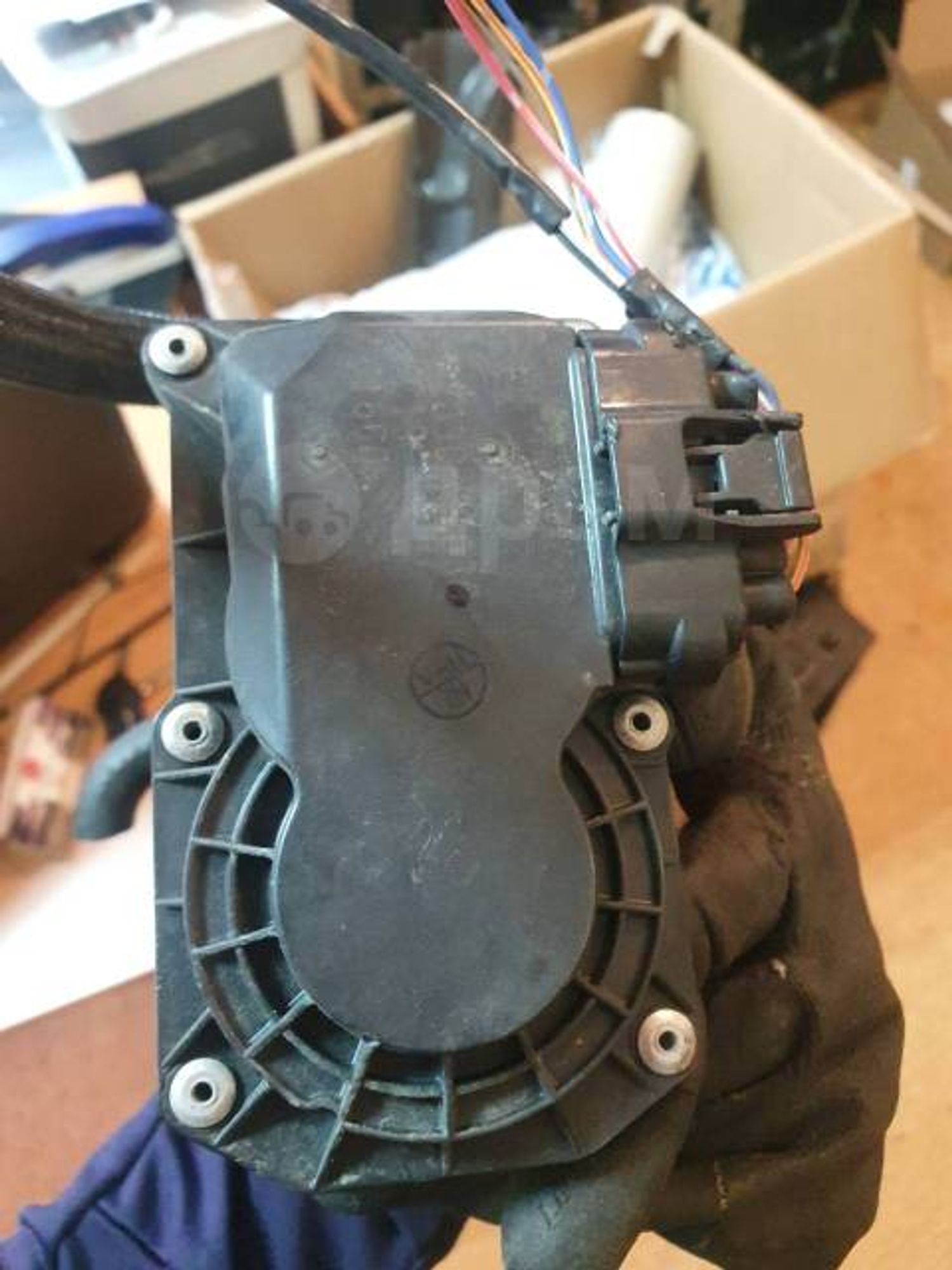 https://ycs.partsauto.market/partsauto-images/thmbs/87497919e31020c6b1c735431d06908a/05267c549f7eea3c8c61652e5feb6423/cbf8da74abfb14da9a7eb78e616e5ff8.jpg