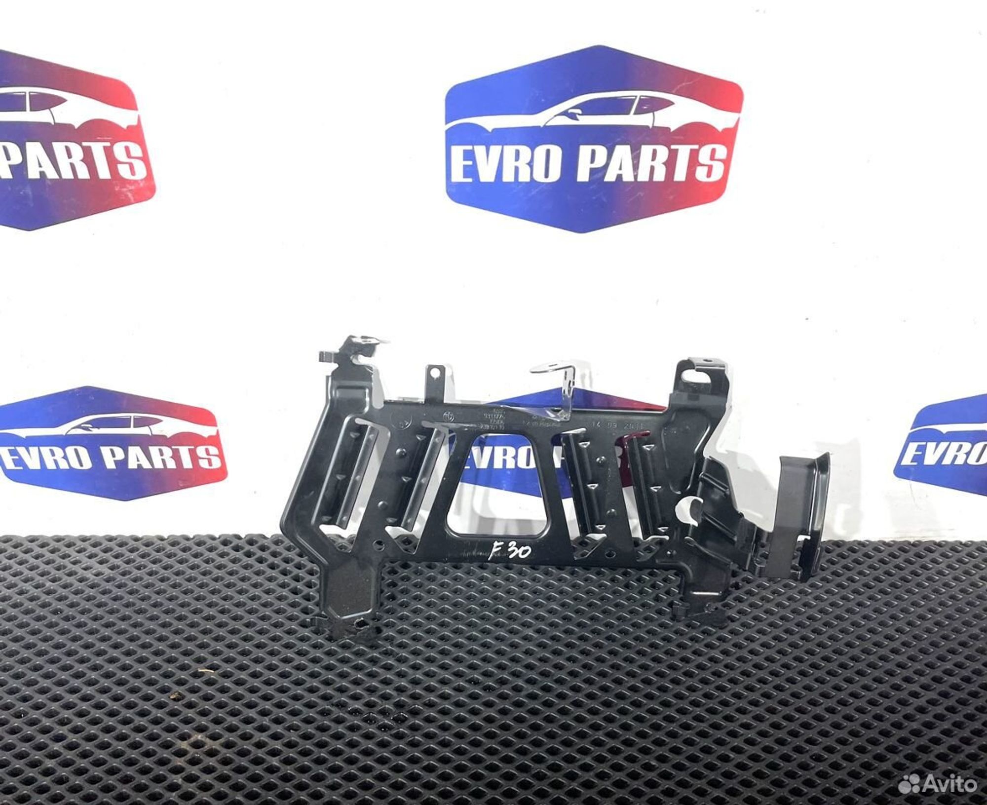 https://ycs.partsauto.market/partsauto-images/thmbs/88e2fc97a8ceffc26cac2d5e95753011/2412fdb1feb9da4c23e041f678398e07/feb1dfadc38923a91dbb5bb7c76d2c62.jpg