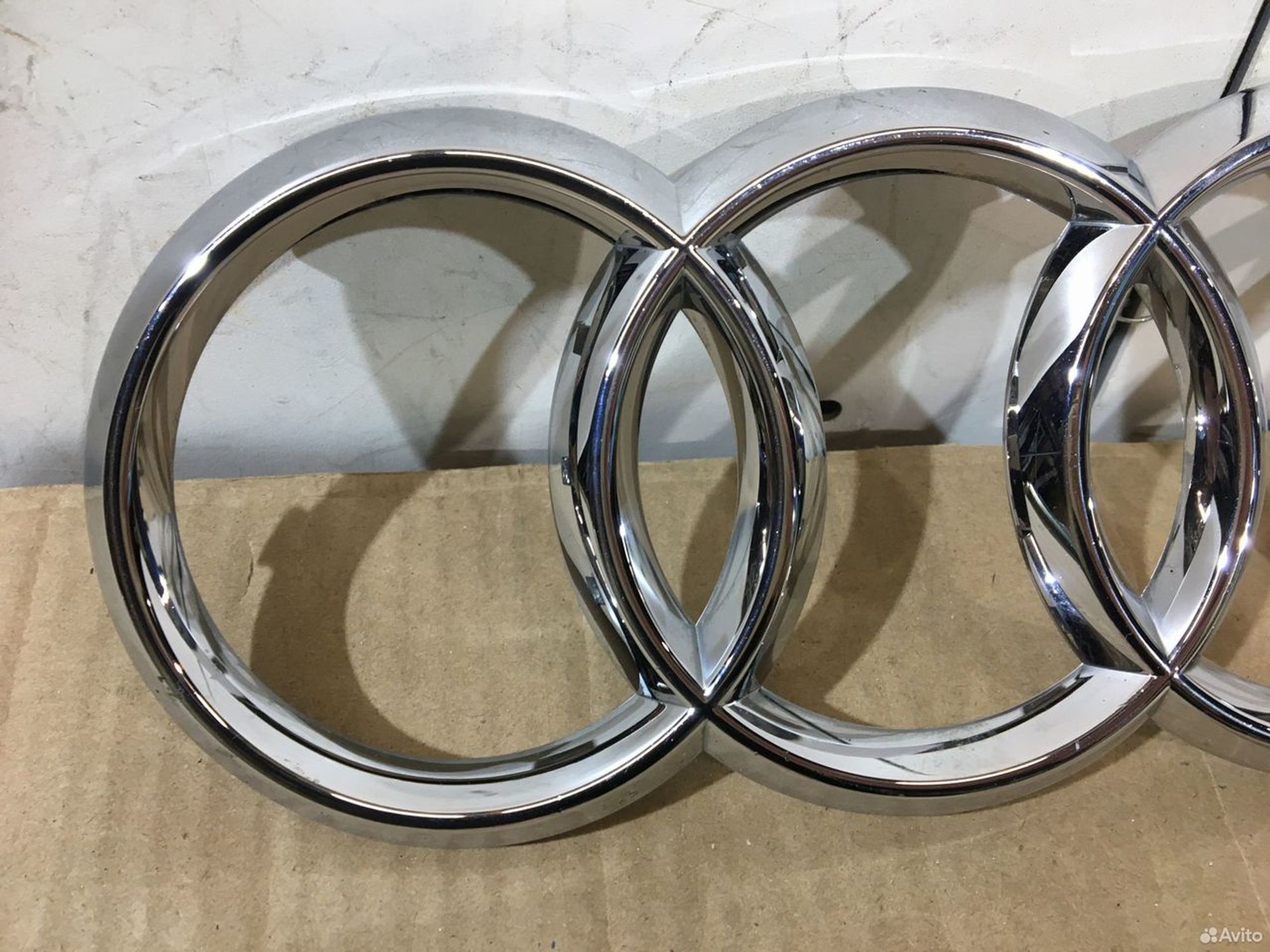 Эмблема Audi Q3 2011-2019, 1000 рублей, Уфа