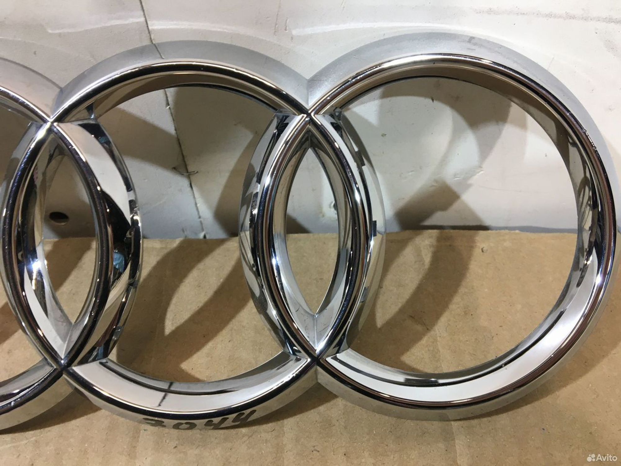 Эмблема Audi Q3 2011-2019, 1000 рублей, Уфа