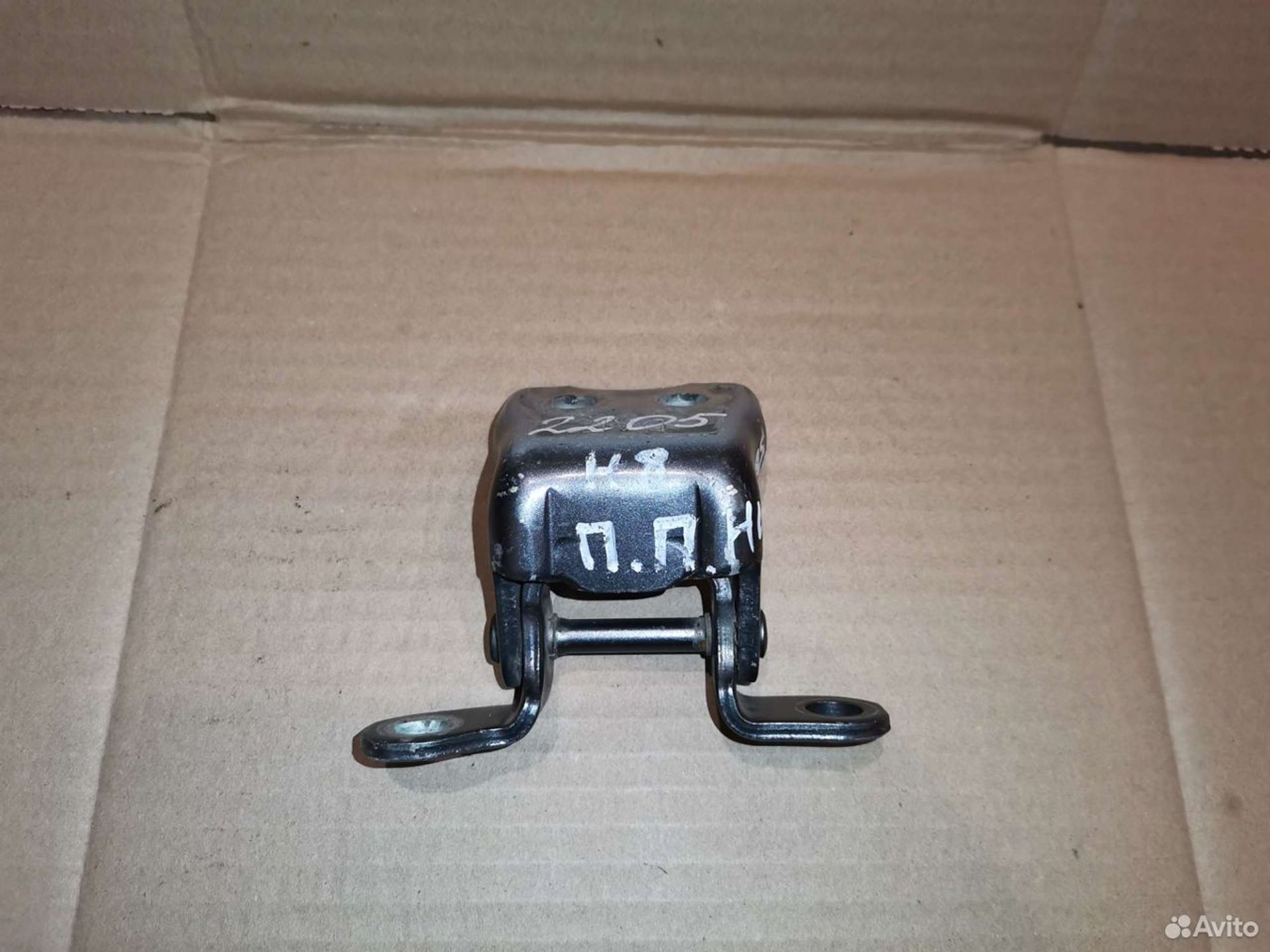 Петля передней правой двери Хонда, 1500 рублей, Уфа