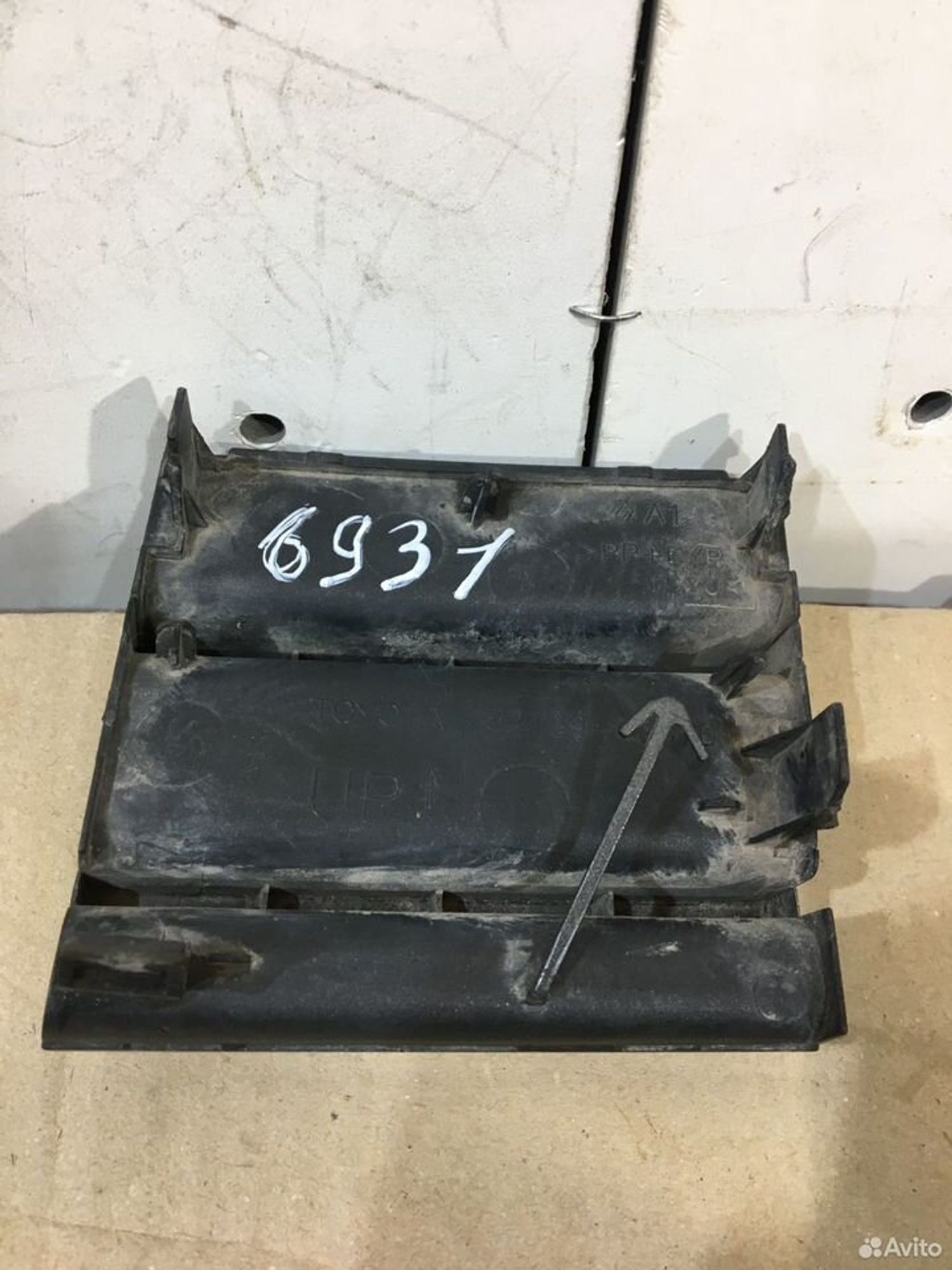 Заглушка буксировочного крюка Toyota Camry V55, 1500 рублей, Уфа