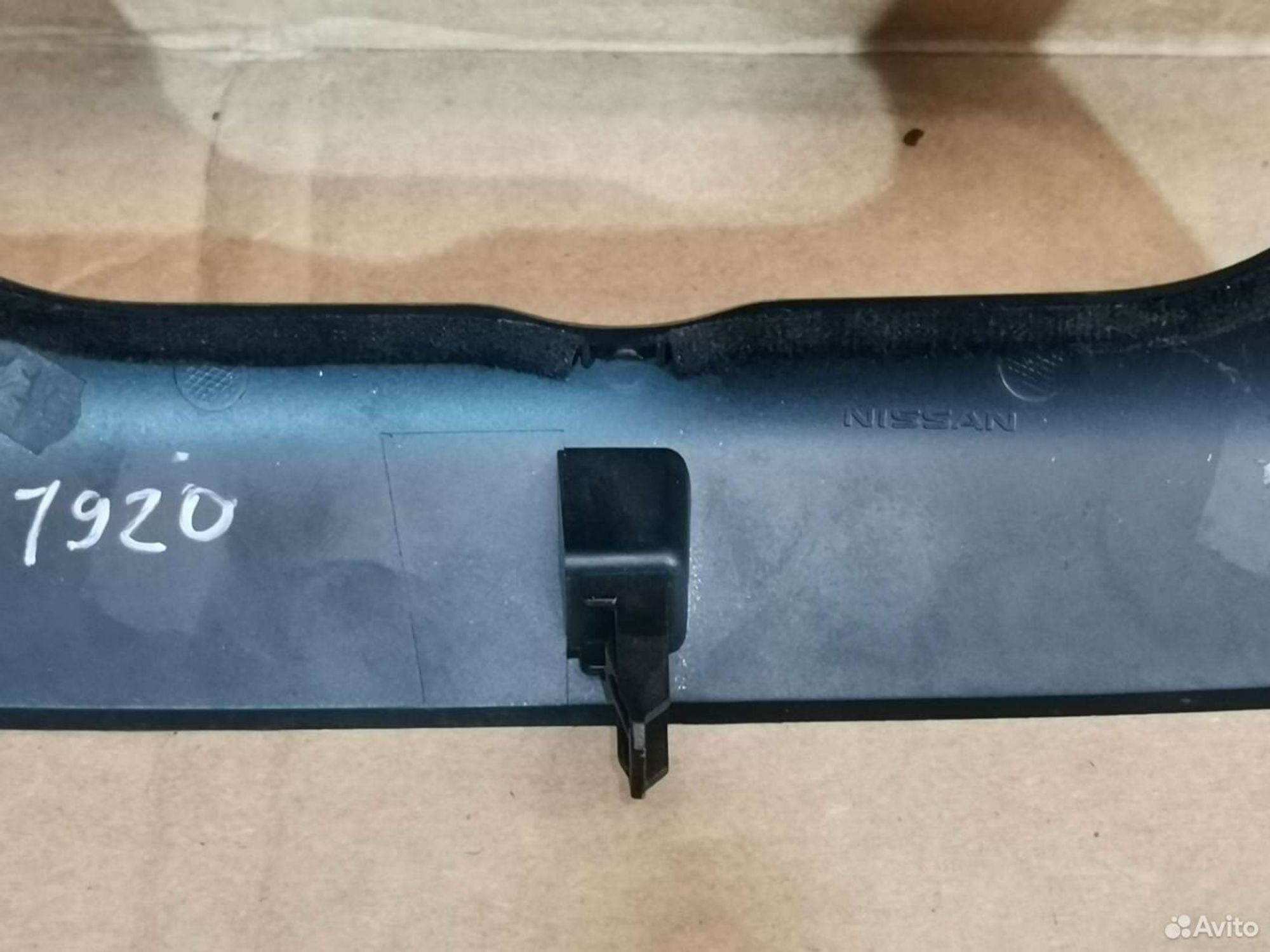 Накладка на консоль Nissan Almera 682604AA0A, 3000 рублей, Уфа