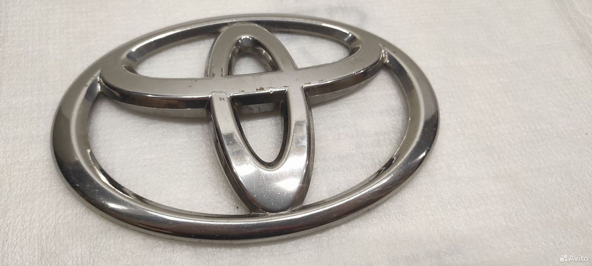 Значок передний Тойота Ленд Крузер 200, 1000 рублей, Уфа
