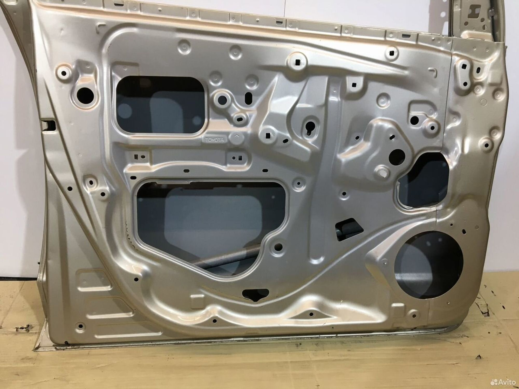 Дверь передняя левая Toyota Rav 4, 21500 рублей, Уфа