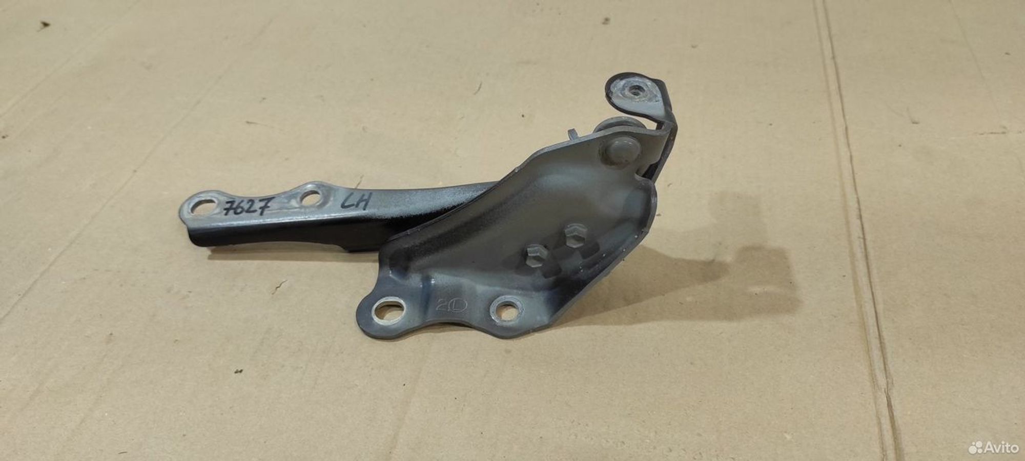 Петля капота левая Toyota Land Cruiser 200, 2000 рублей, Уфа