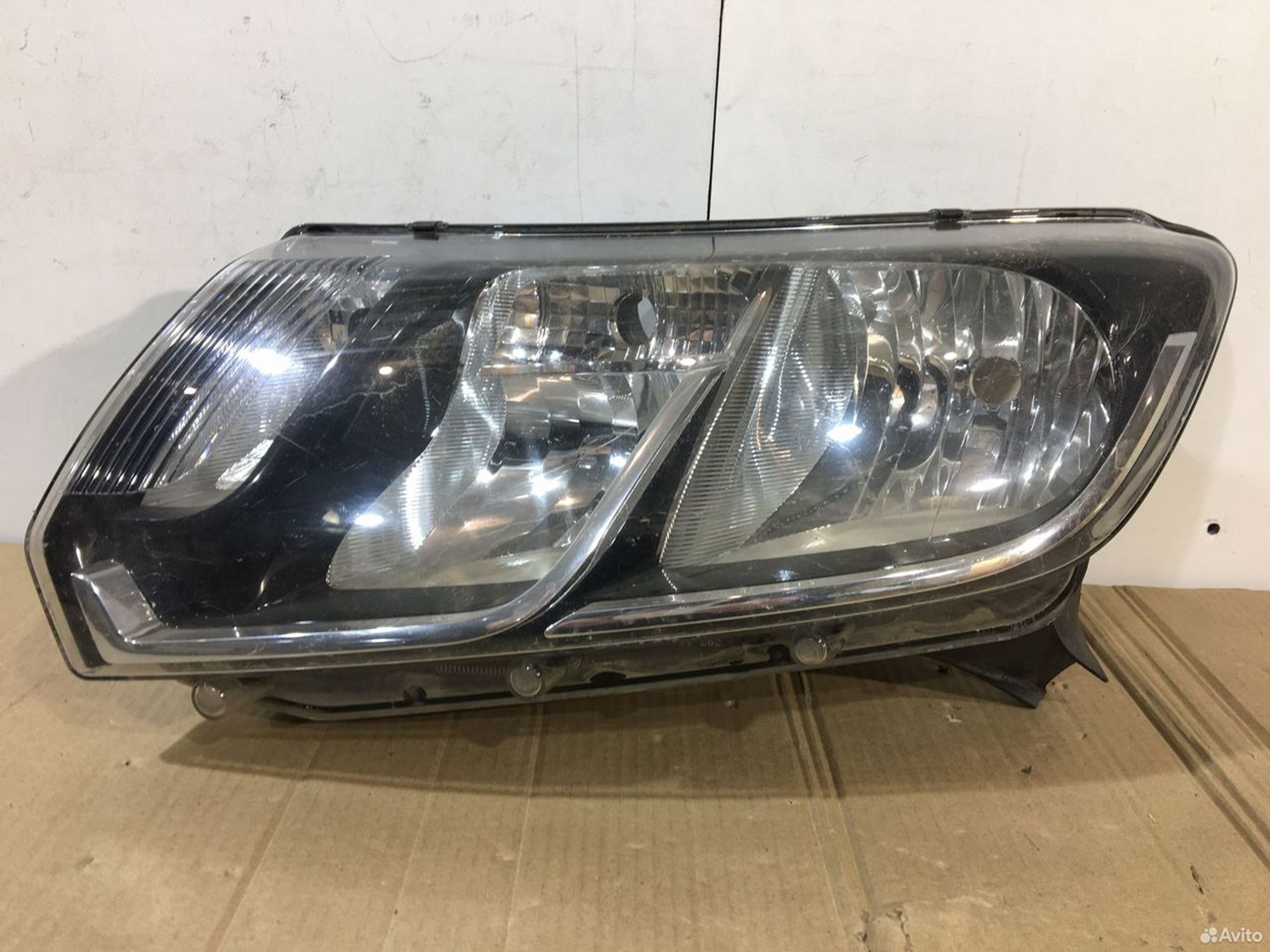 Фара левая Renault Logan 2 Битый корпус, 2200 рублей, Уфа