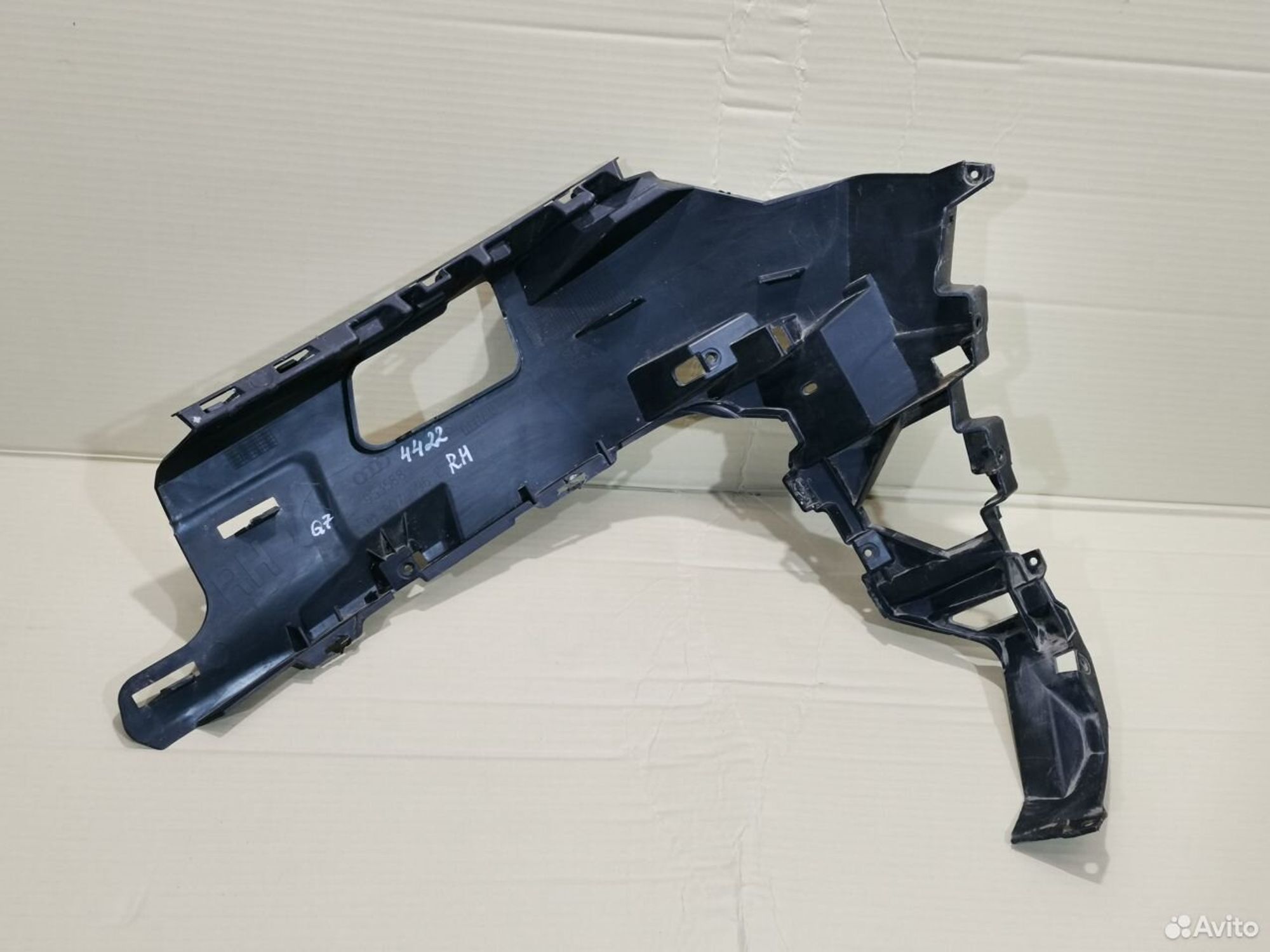 Кронштейн бампера передний правый Audi Q7 4M, 2000 рублей, Уфа