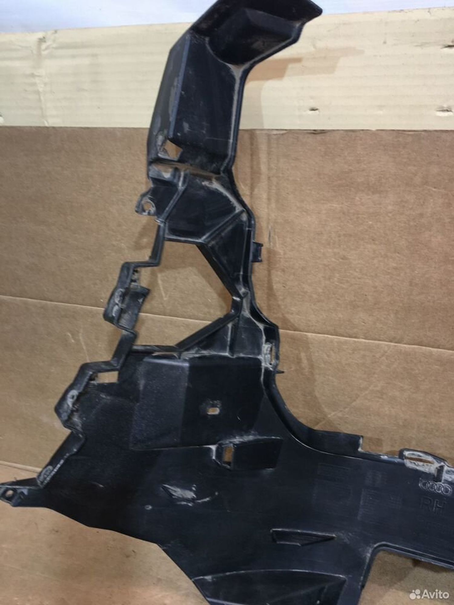 Кронштейн переднего бампера правый Ауди Q7, 2000 рублей, Уфа