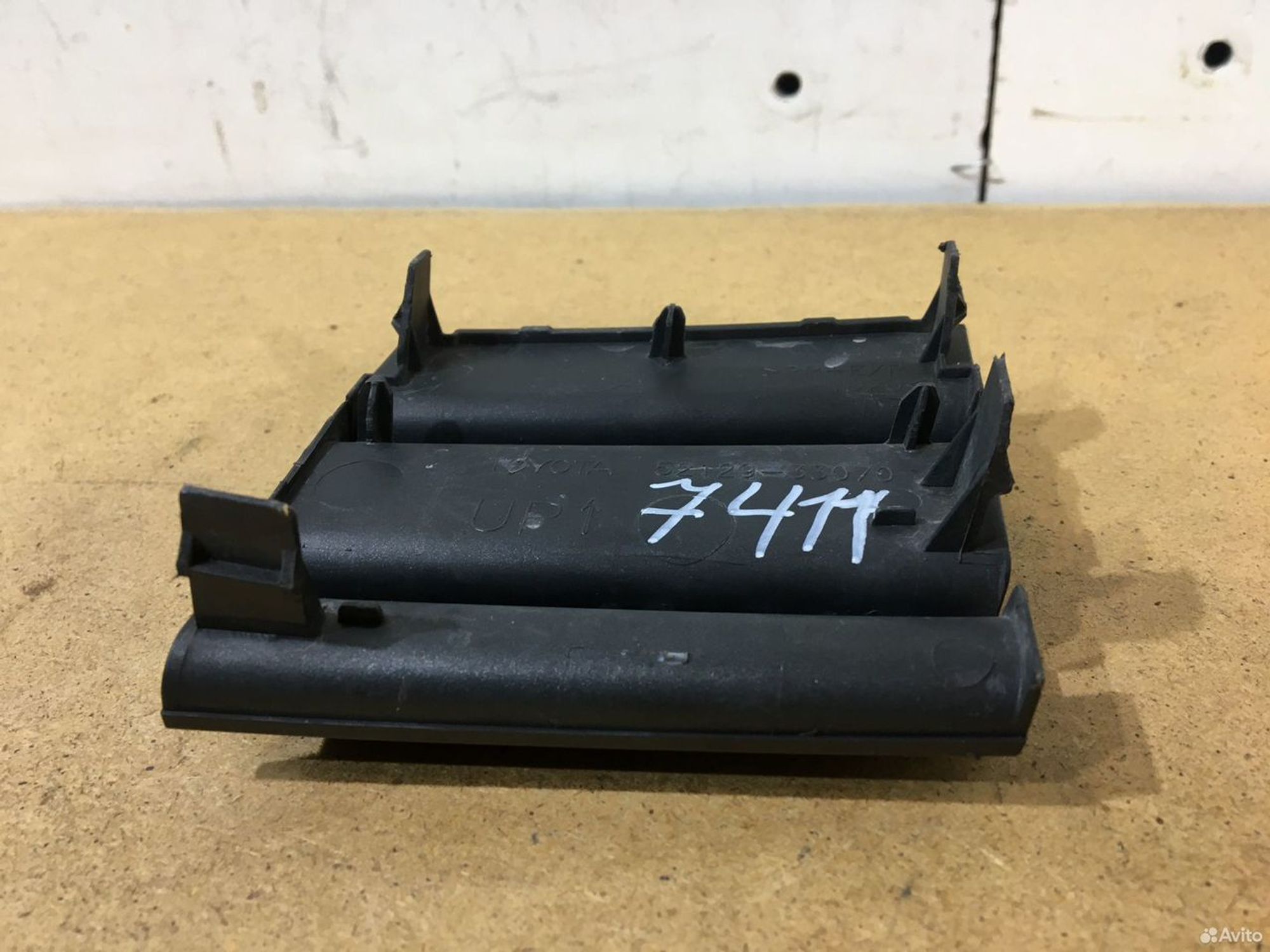 Заглушка буксировочного крюка Toyota Camry V55, 1500 рублей, Уфа