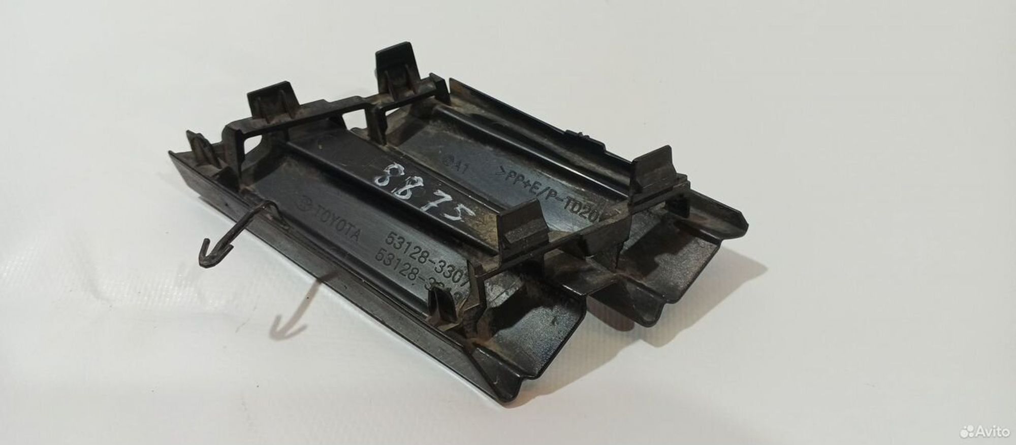 Заглушка буксировочного крюка Toyota Camry V70, 1500 рублей, Уфа