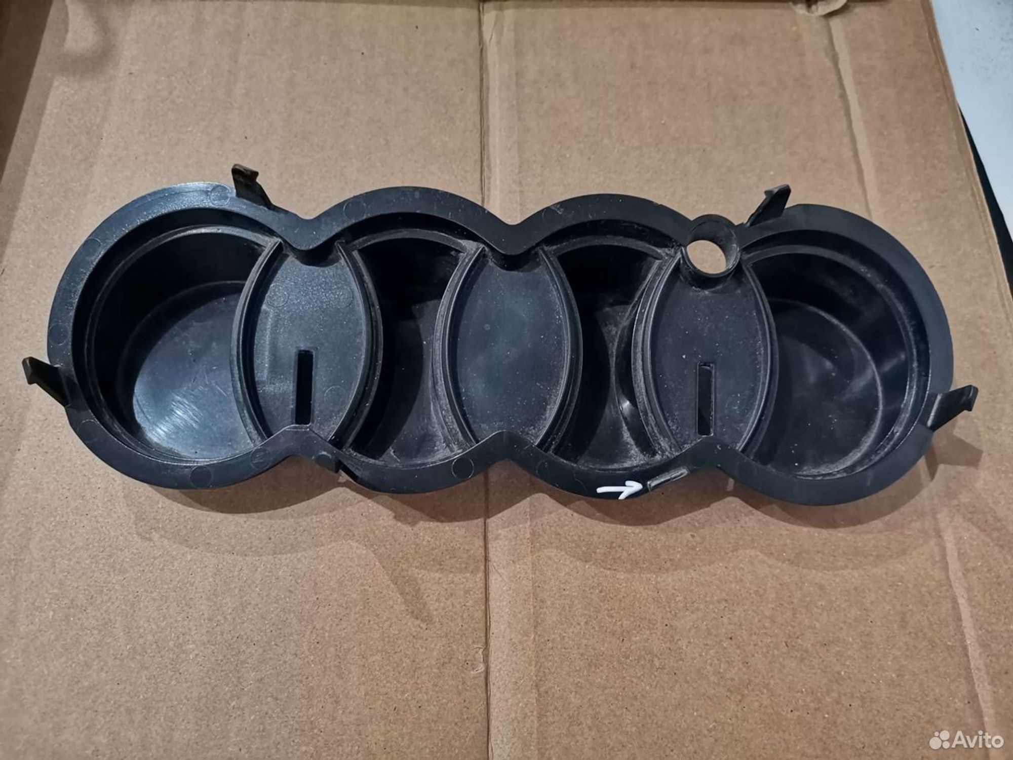 Кронштейн значка переднего Audi Q7 2015, 1050 рублей, Уфа