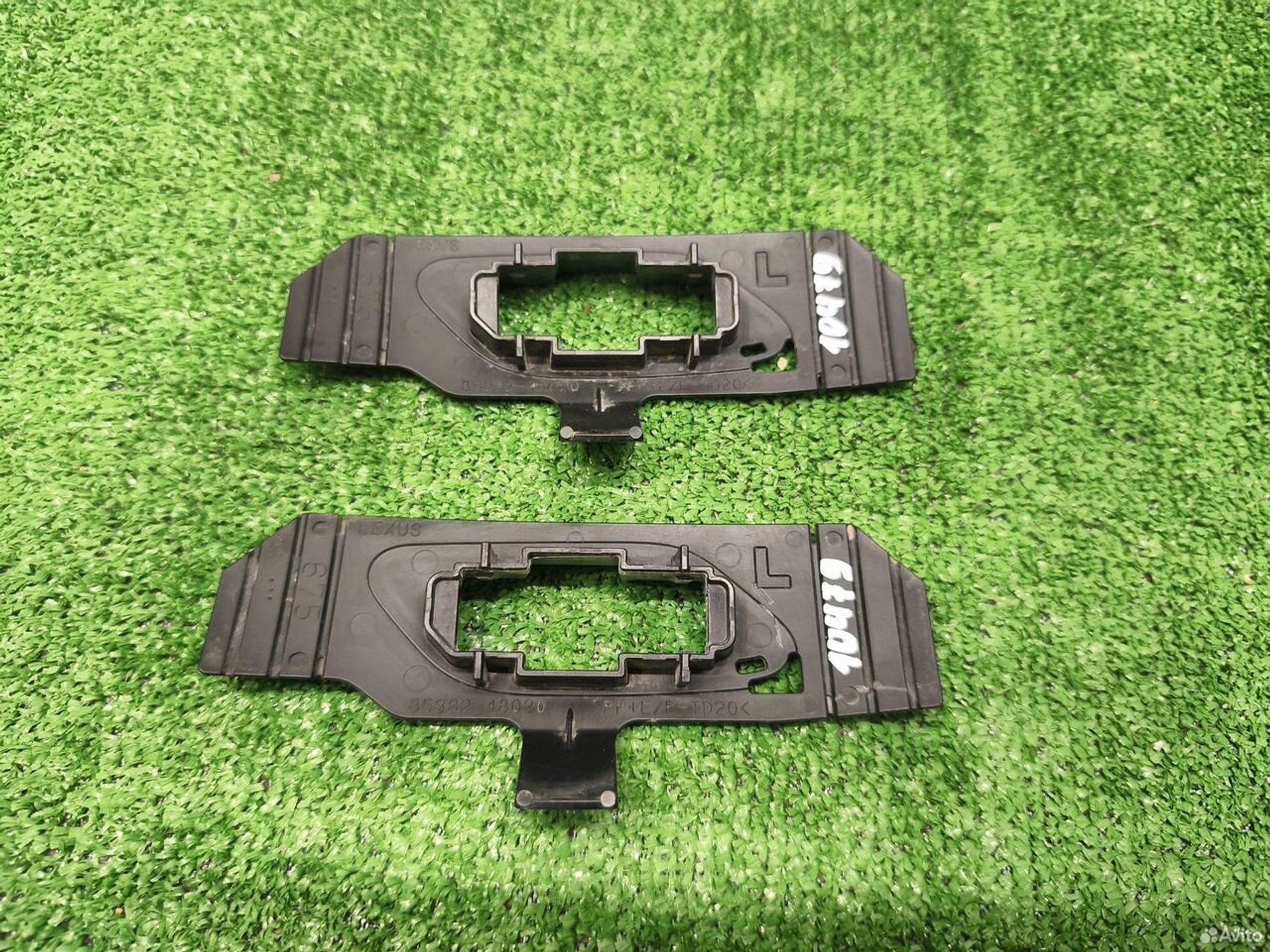 Кронштейн форсунки омывателя левый Lexus RX 4 15, 1000 рублей, Уфа