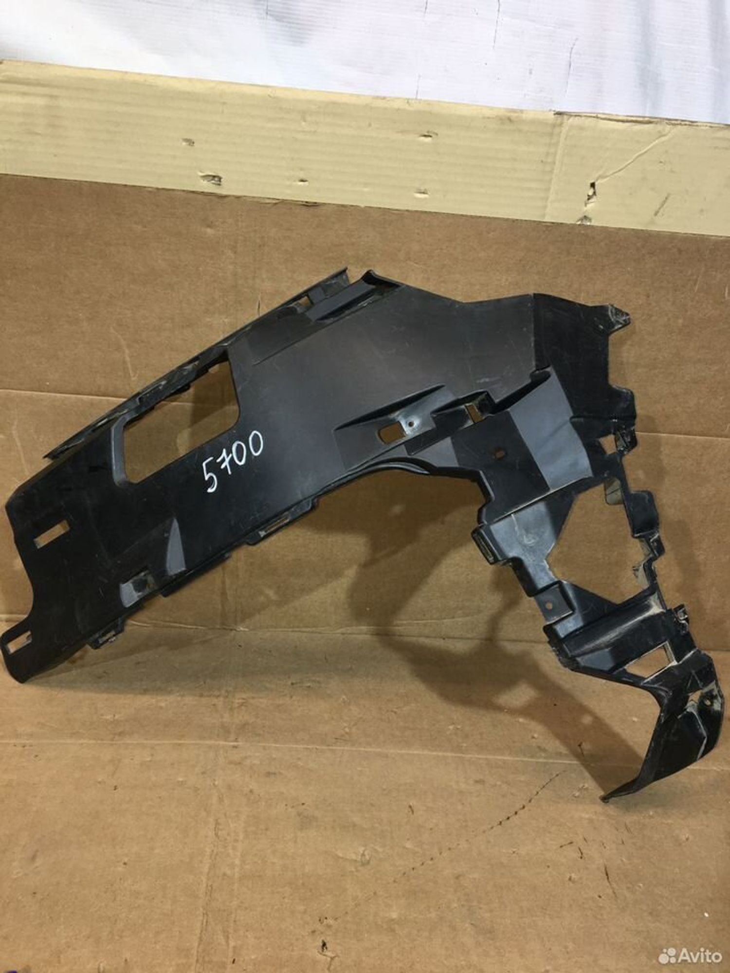 Кронштейн бампера передний левый Ауди Q7, 2000 рублей, Уфа